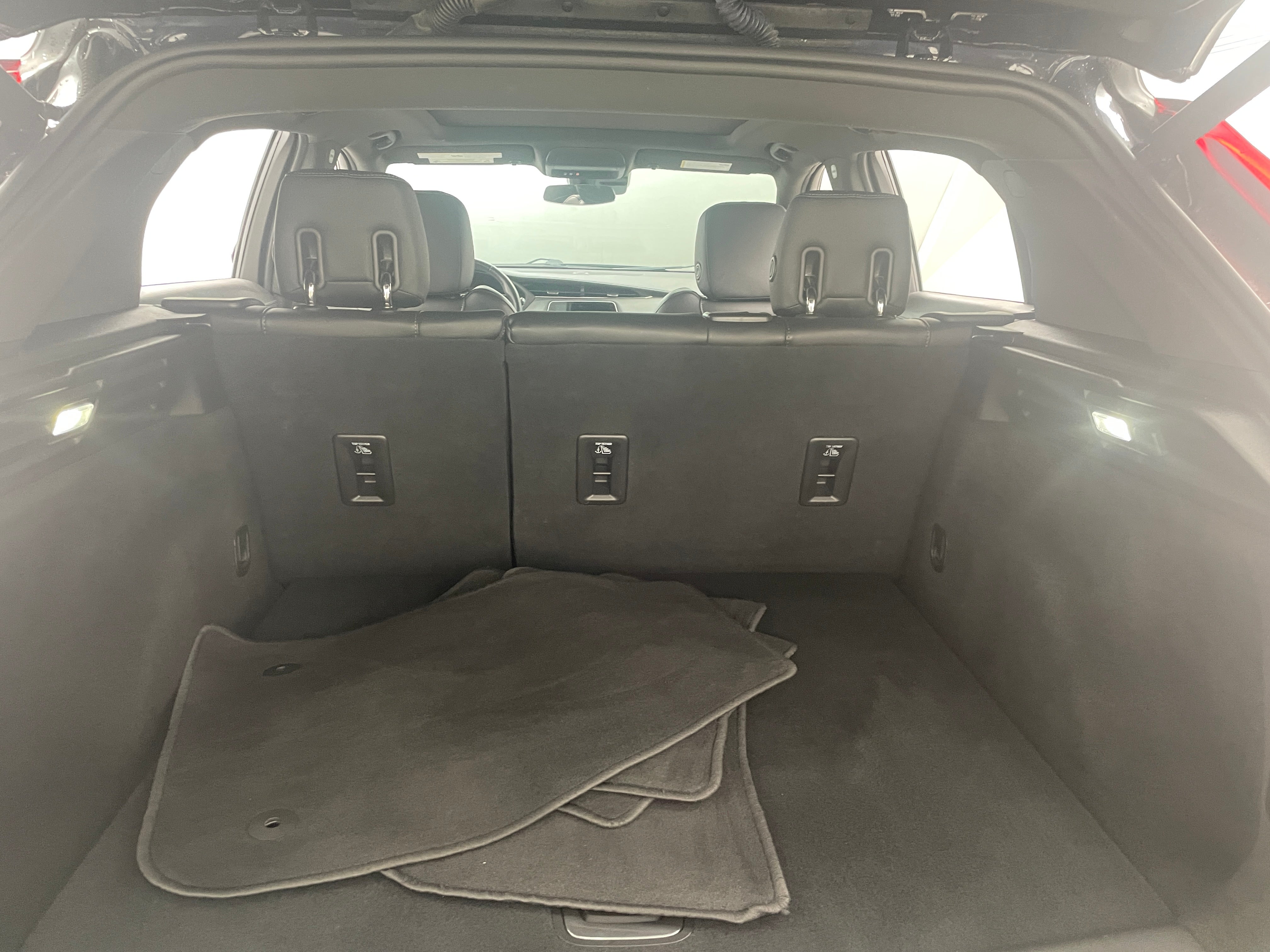 2023 Cadillac XT4 Premium Luxury 6