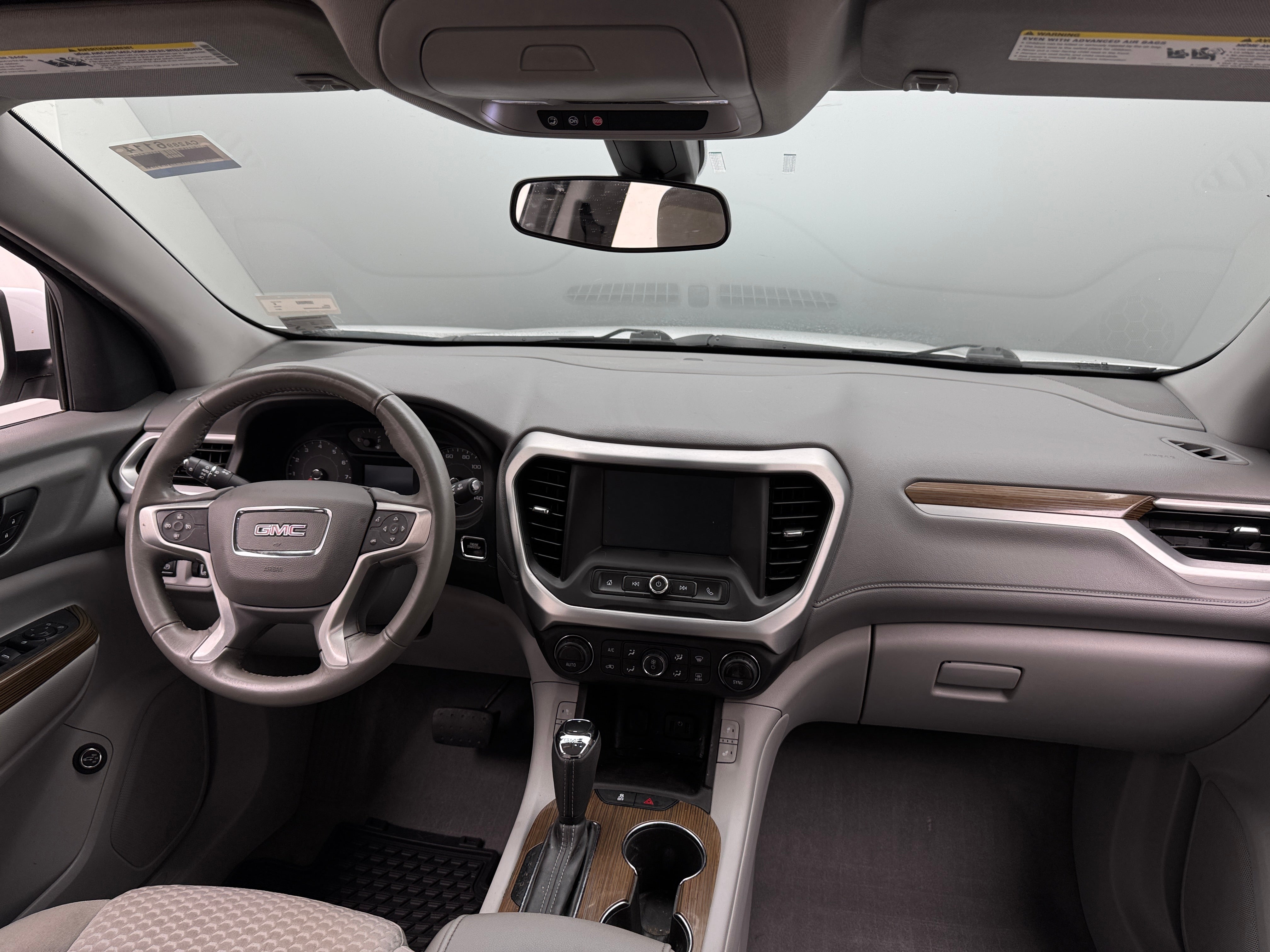 2017 GMC Acadia SLE 3