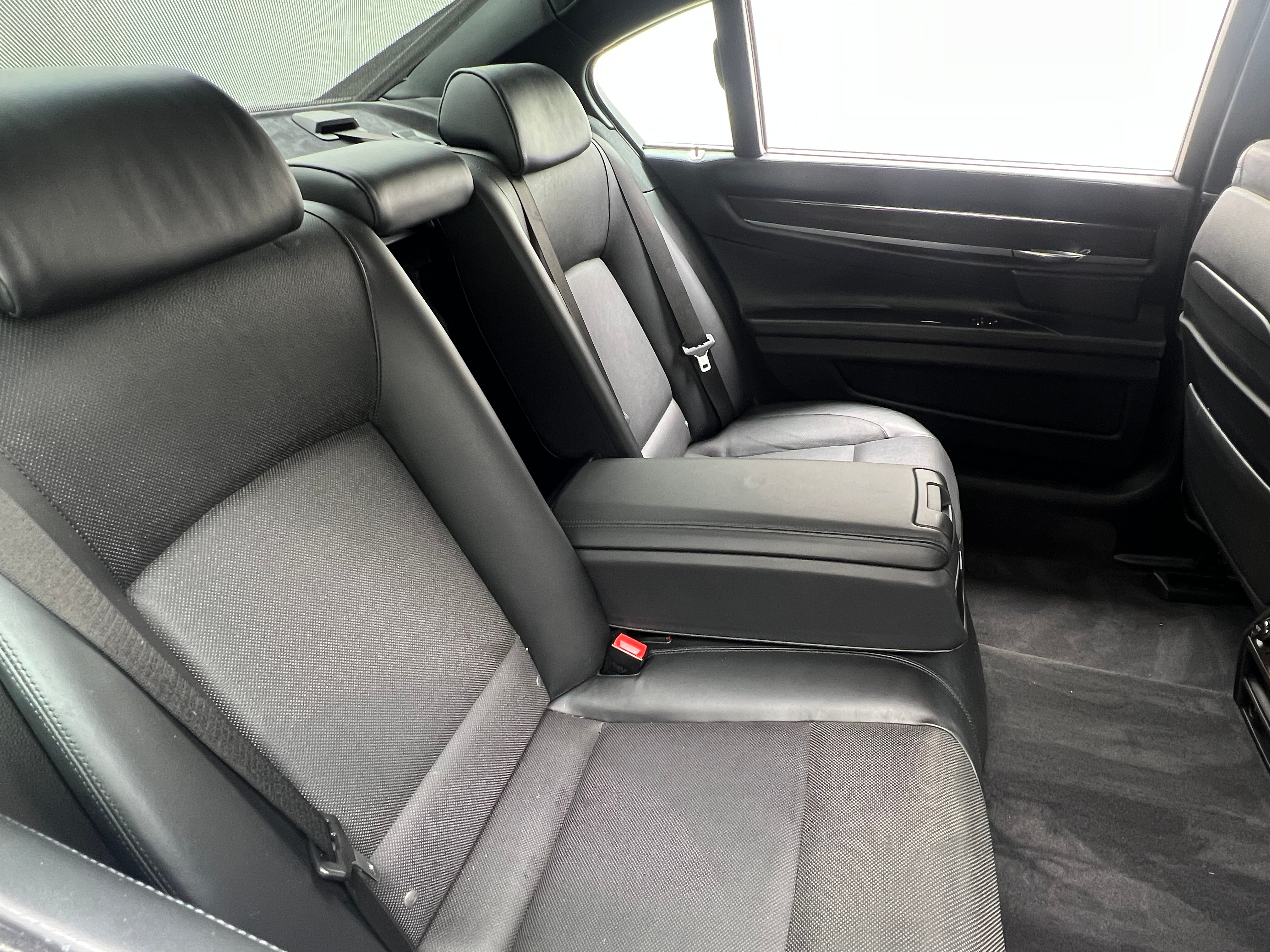 2015 BMW 7 Series 750i xDrive 5