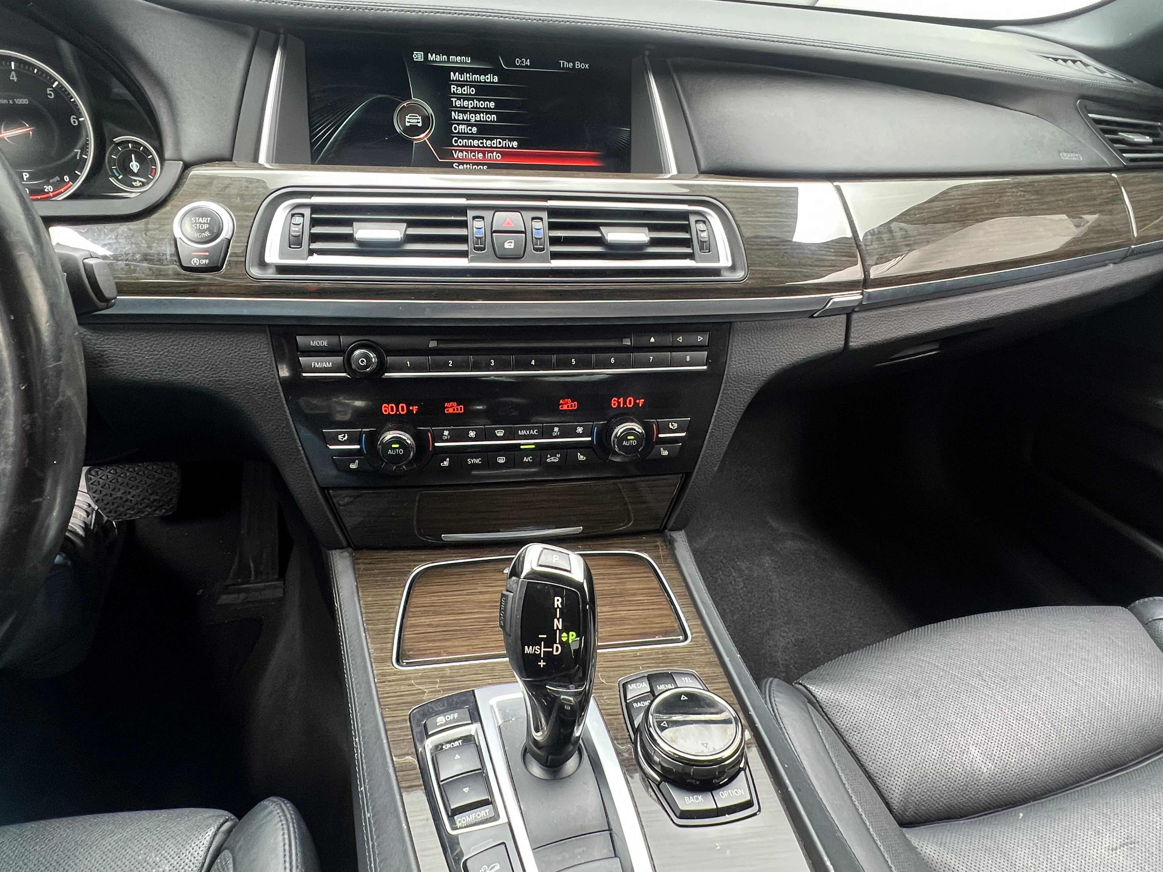 2015 BMW 7 Series 750i xDrive 3