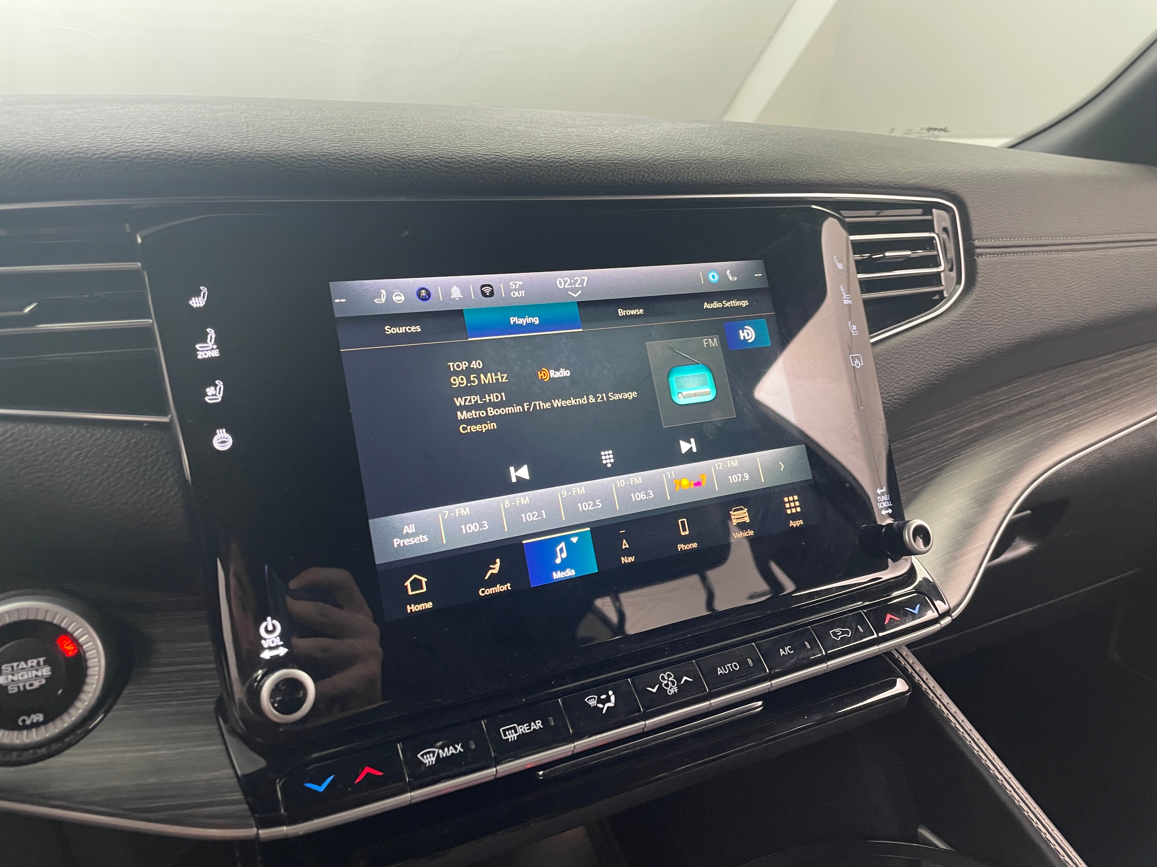 2023 Jeep Wagoneer Series II 3