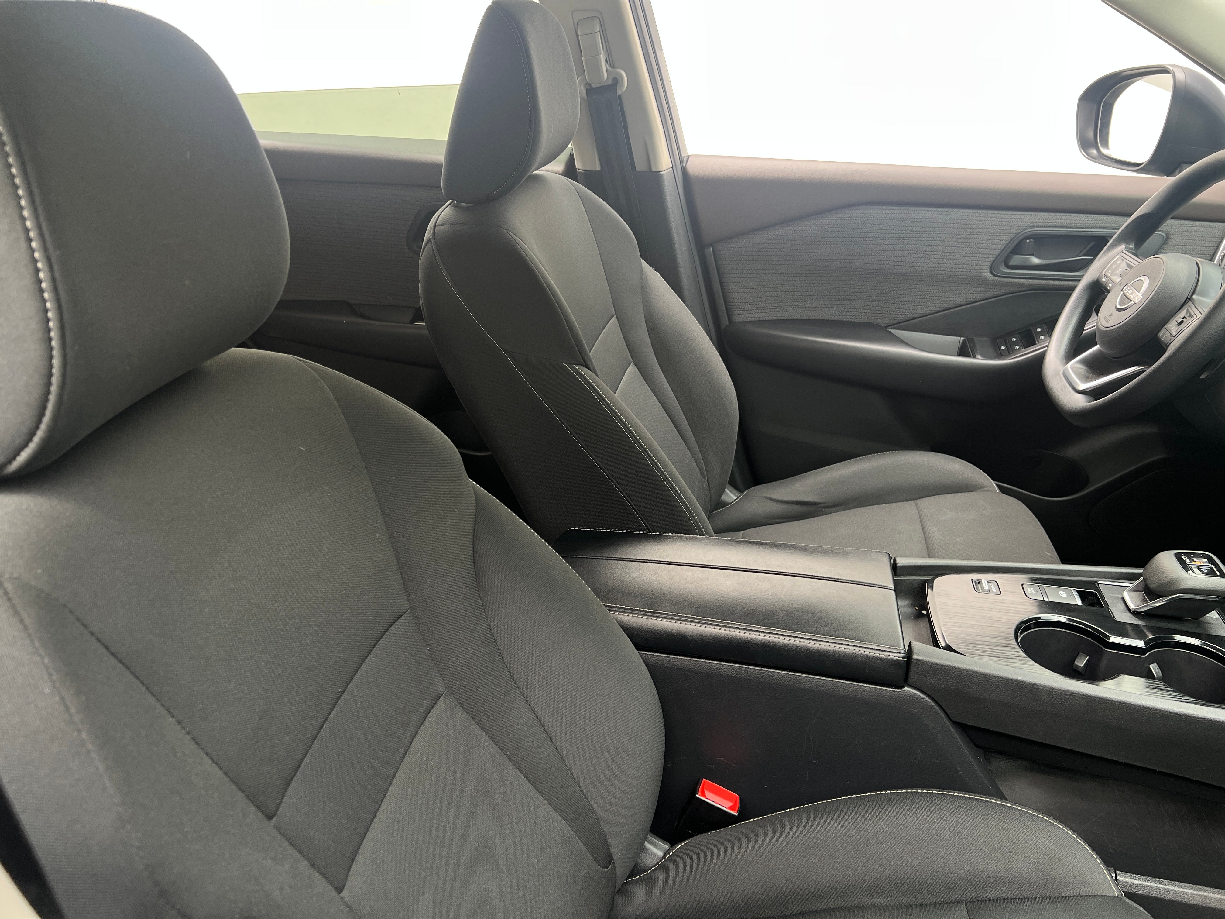 2023 Nissan Rogue S 2
