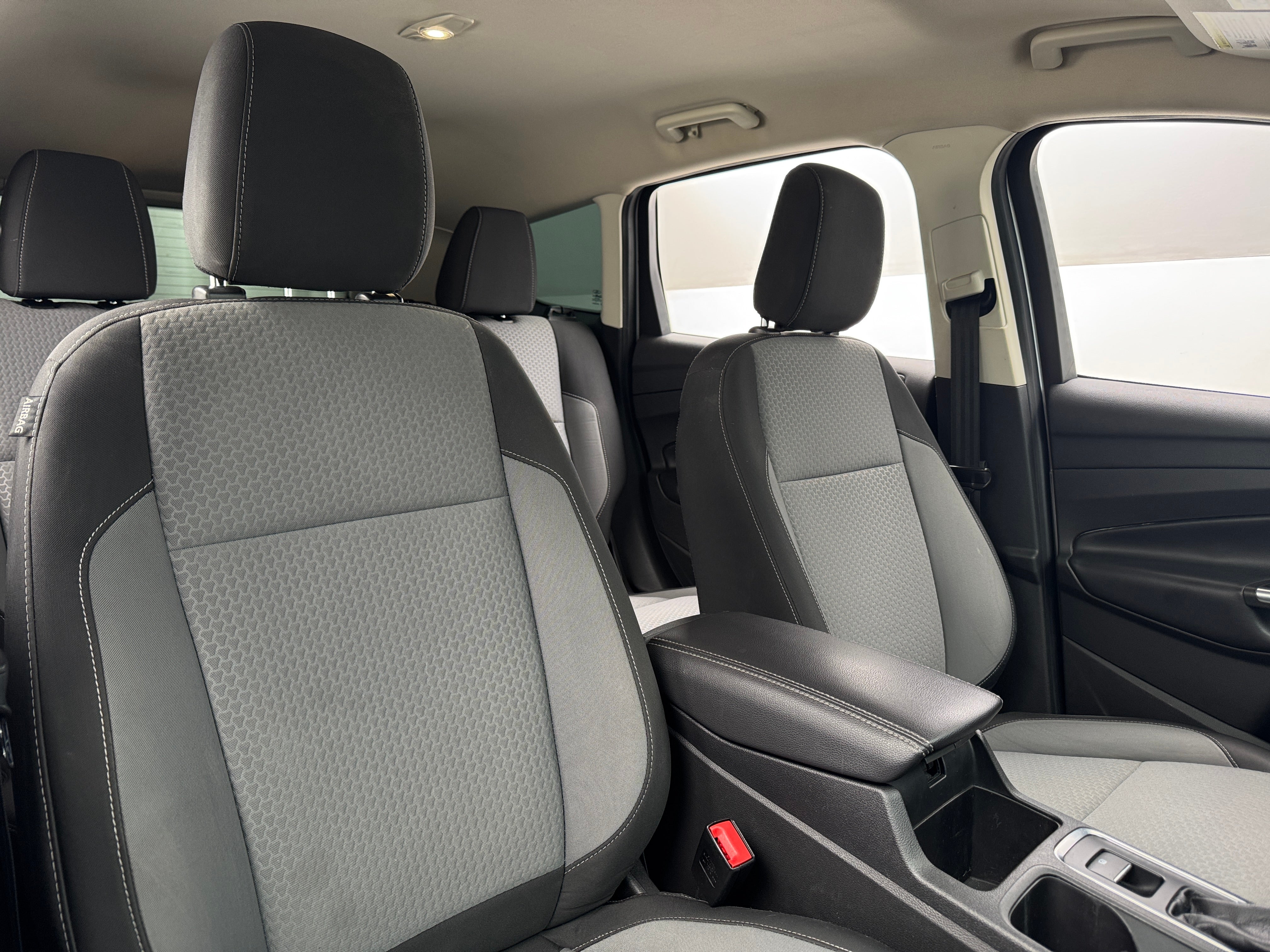 2019 Ford Escape SE 2