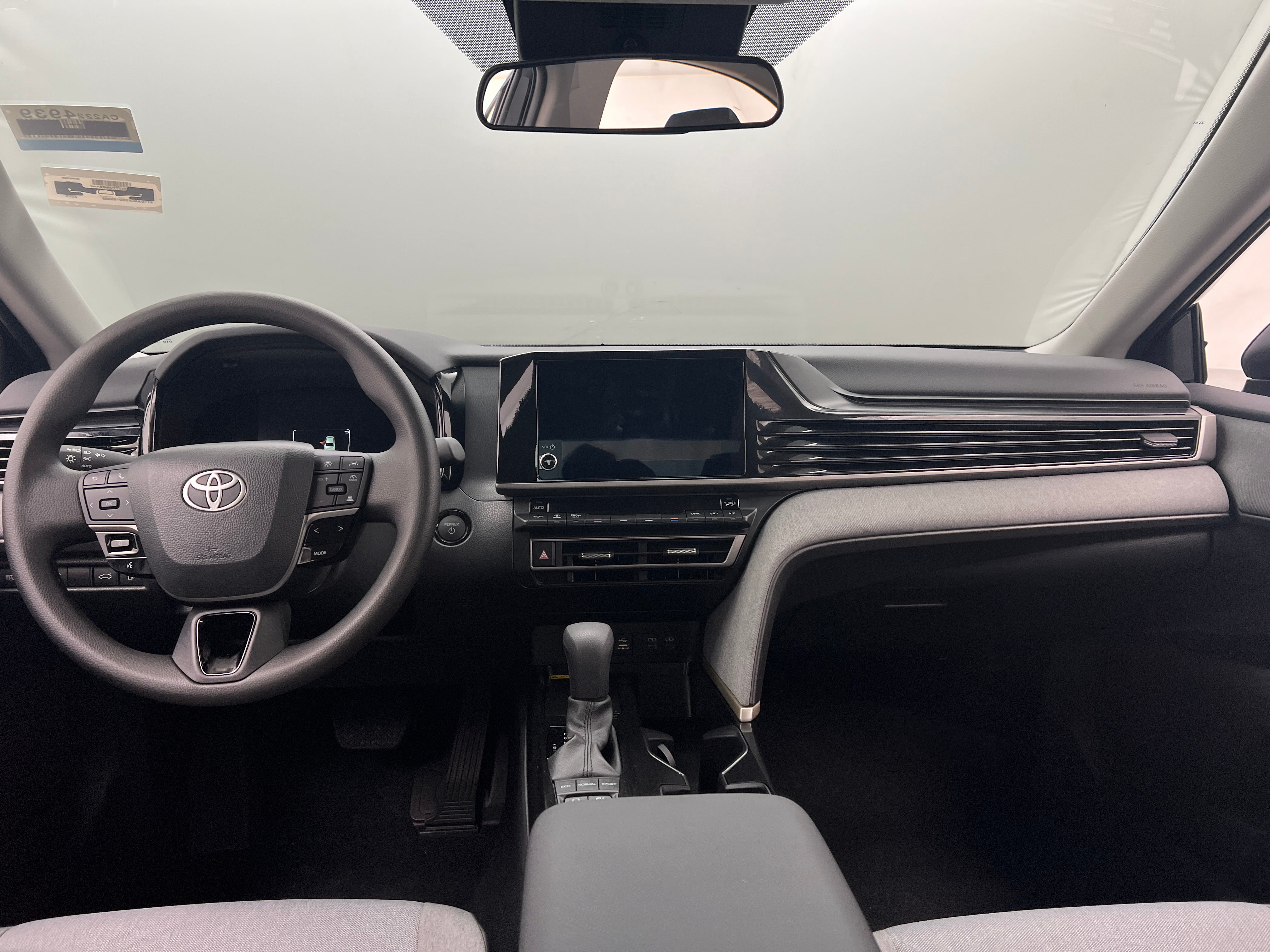 2025 Toyota Camry LE 3