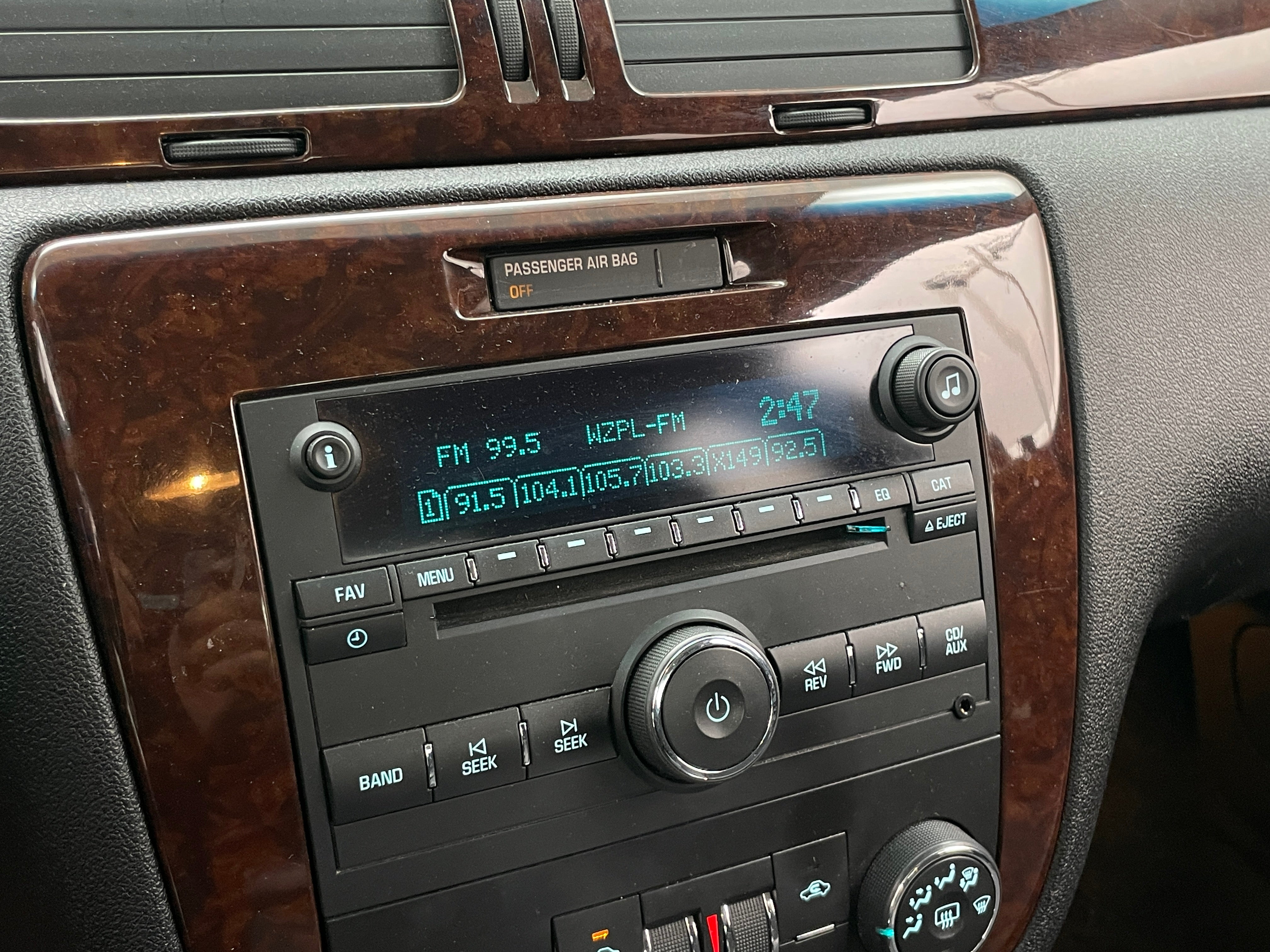 2011 Chevrolet Impala LT 4