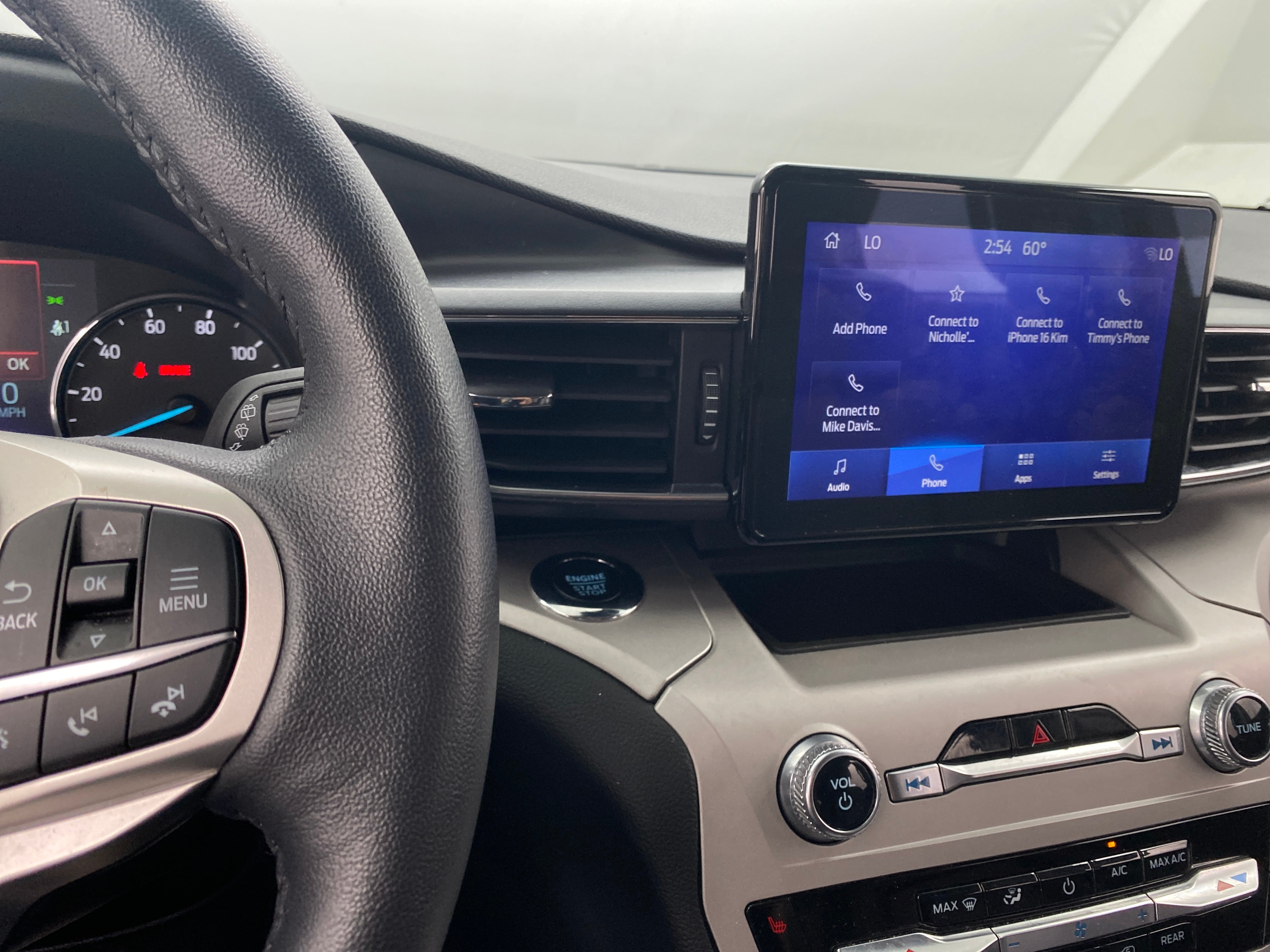 2024 Ford Explorer XLT 4