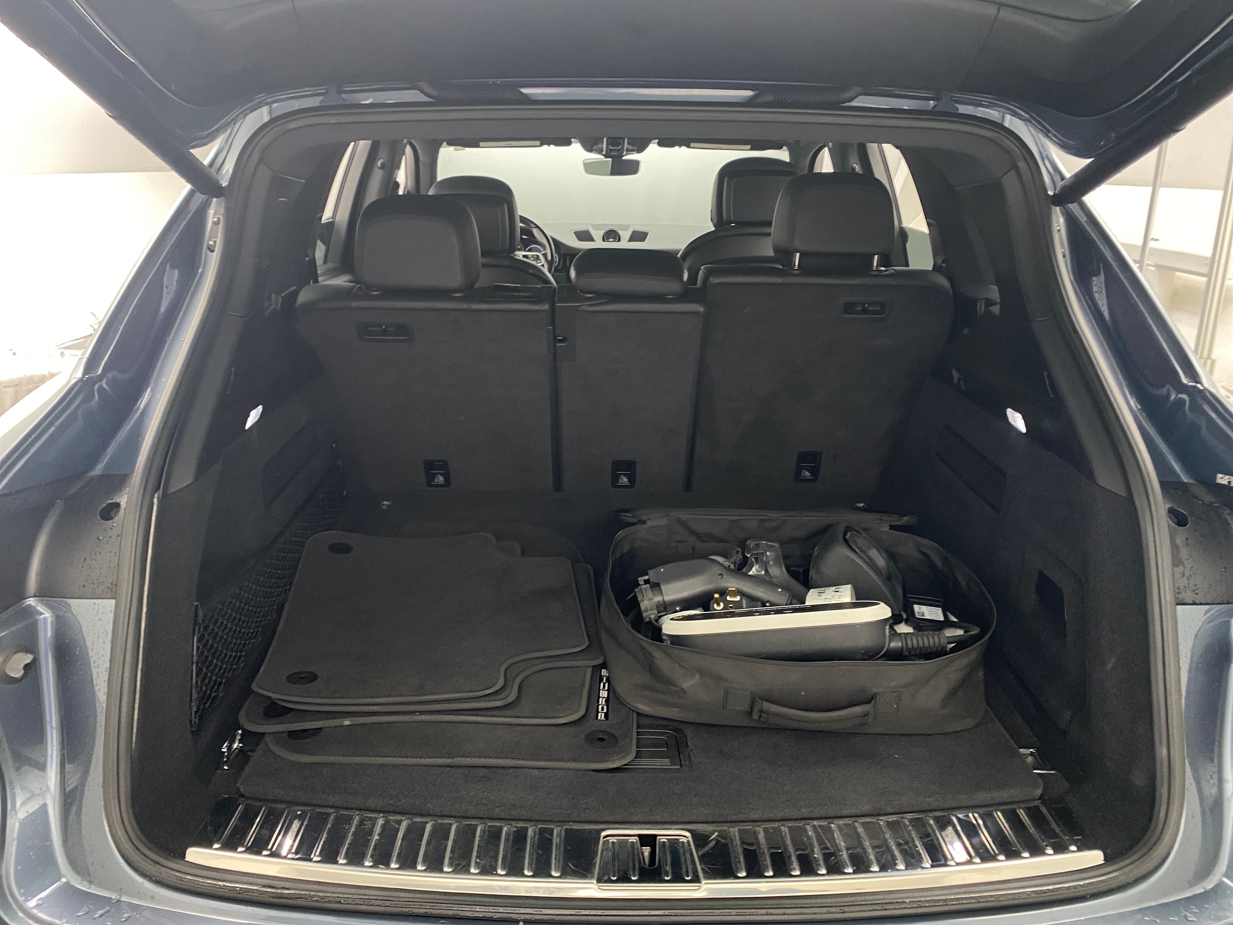 2019 Porsche Cayenne E-Hybrid 7