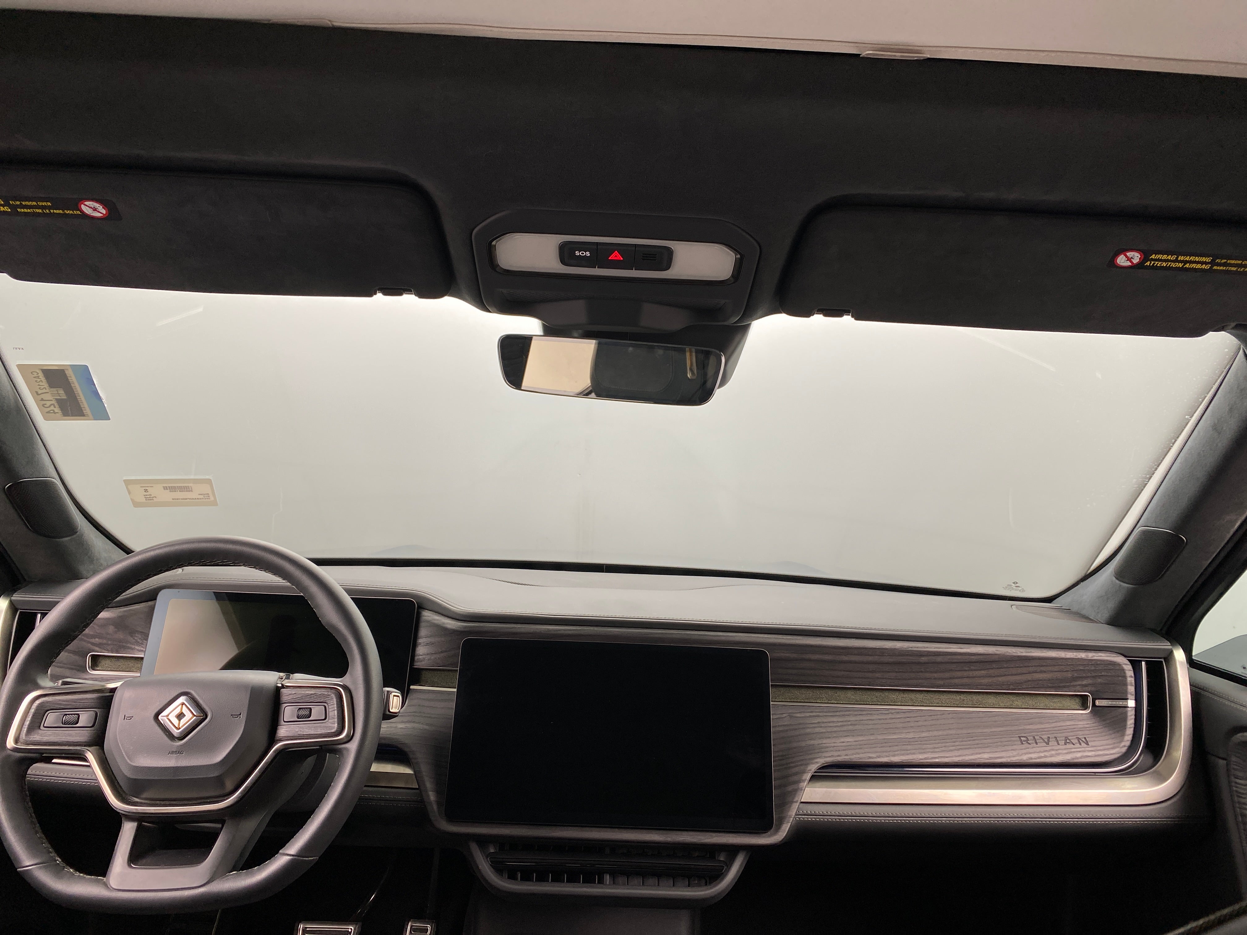 2023 Rivian R1T Adventure 2