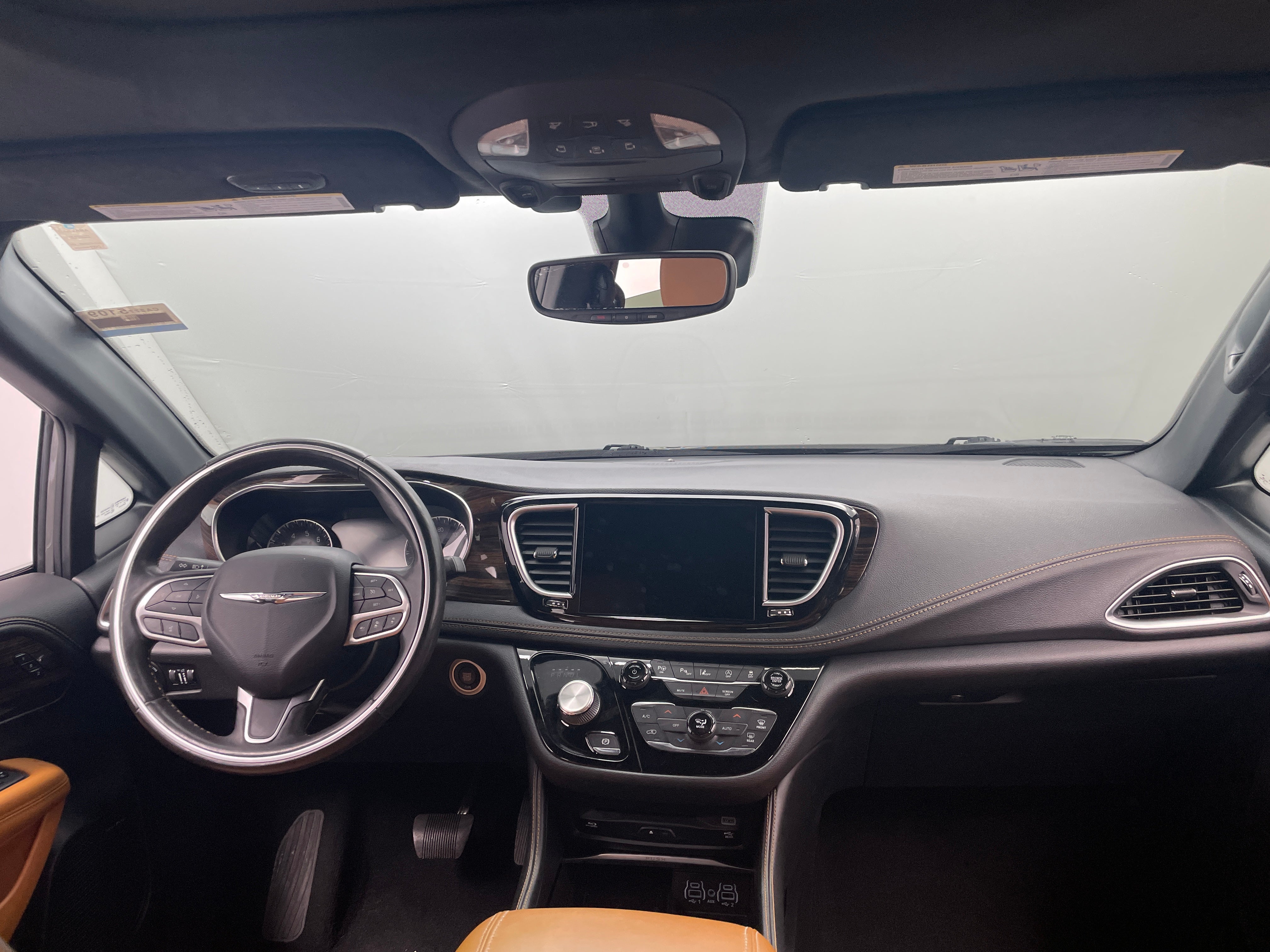 2021 Chrysler Pacifica Pinnacle 2