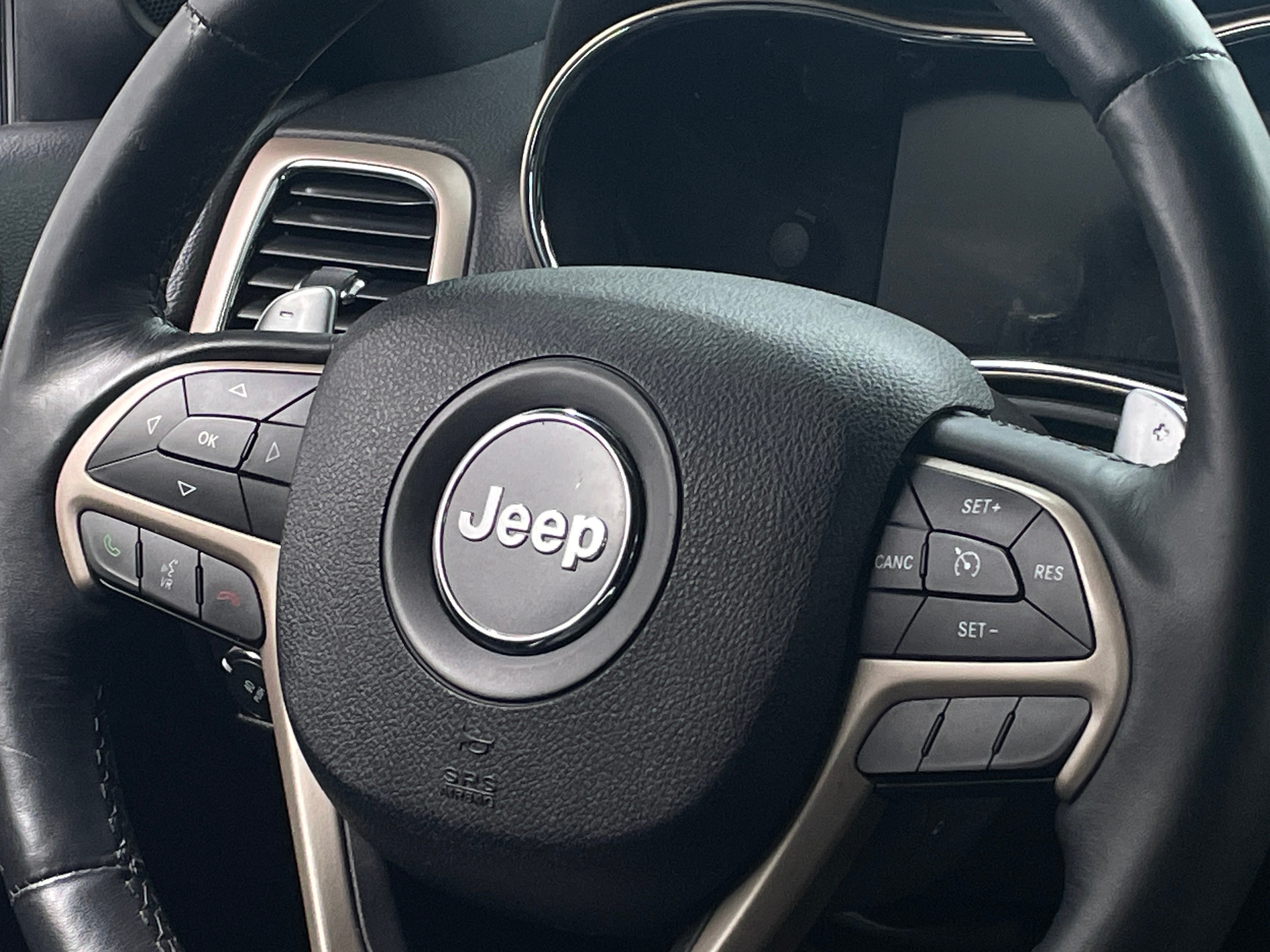 2015 Jeep Grand Cherokee Limited Edition 4