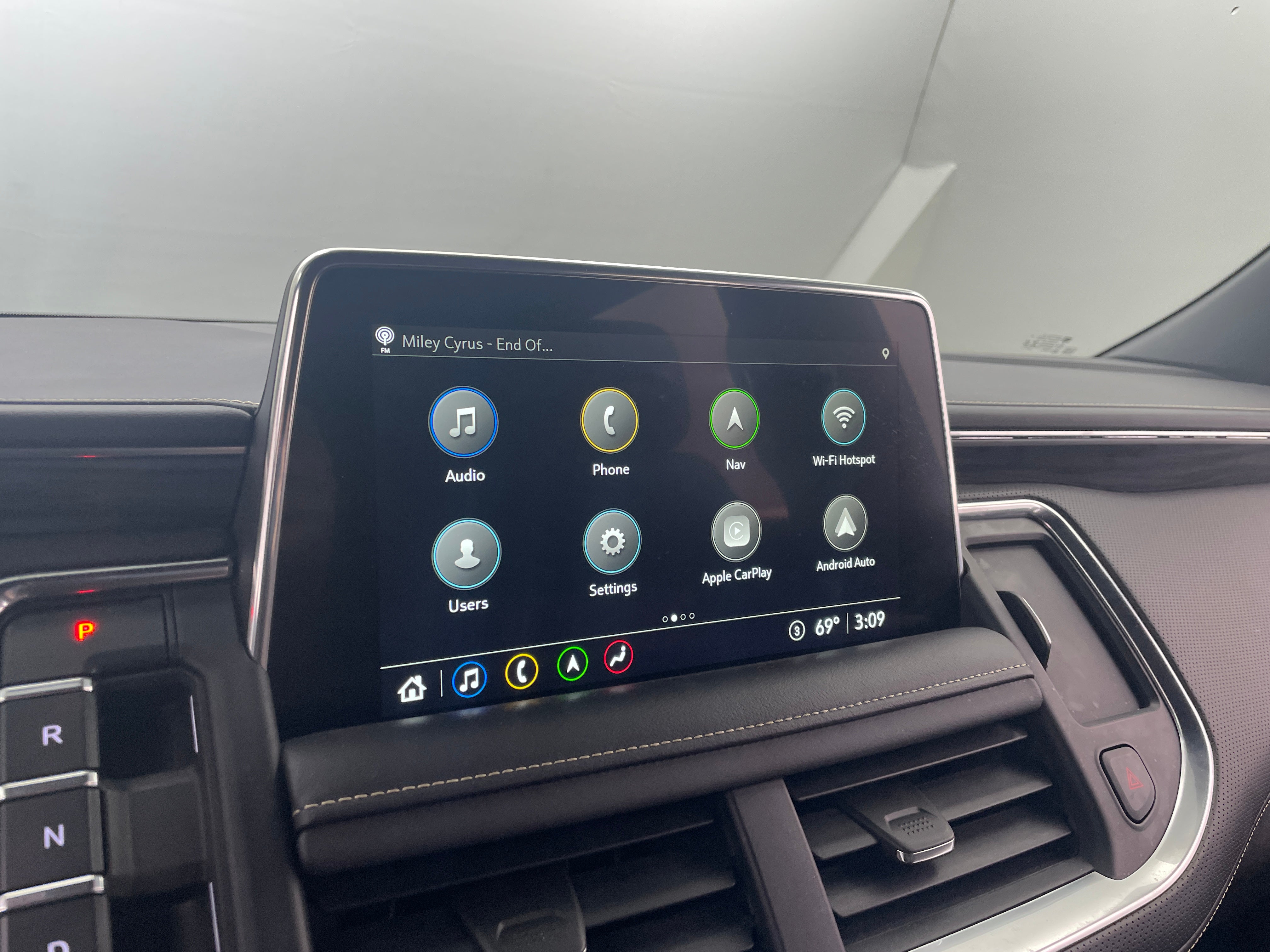 2021 GMC Yukon XL SLT 3