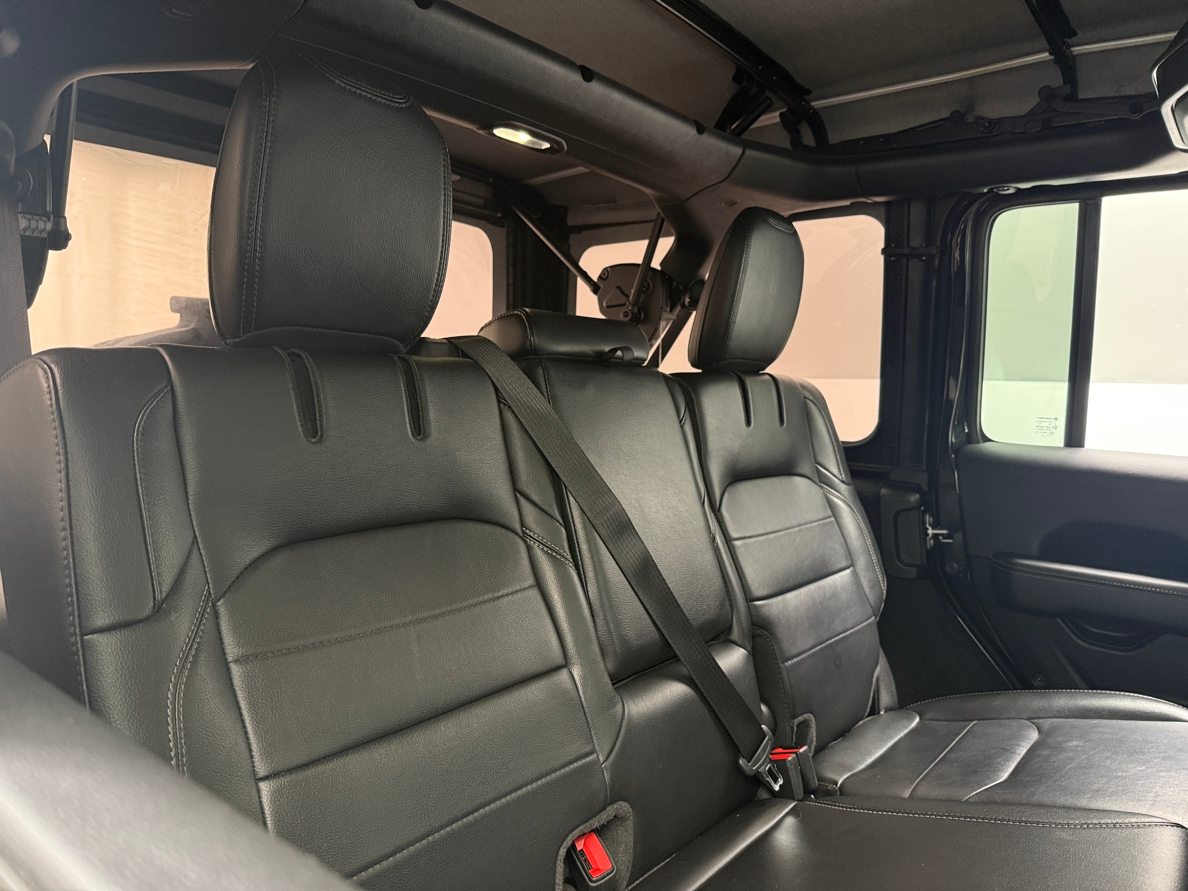 2022 Jeep Wrangler Unlimited Sahara 4xe 5