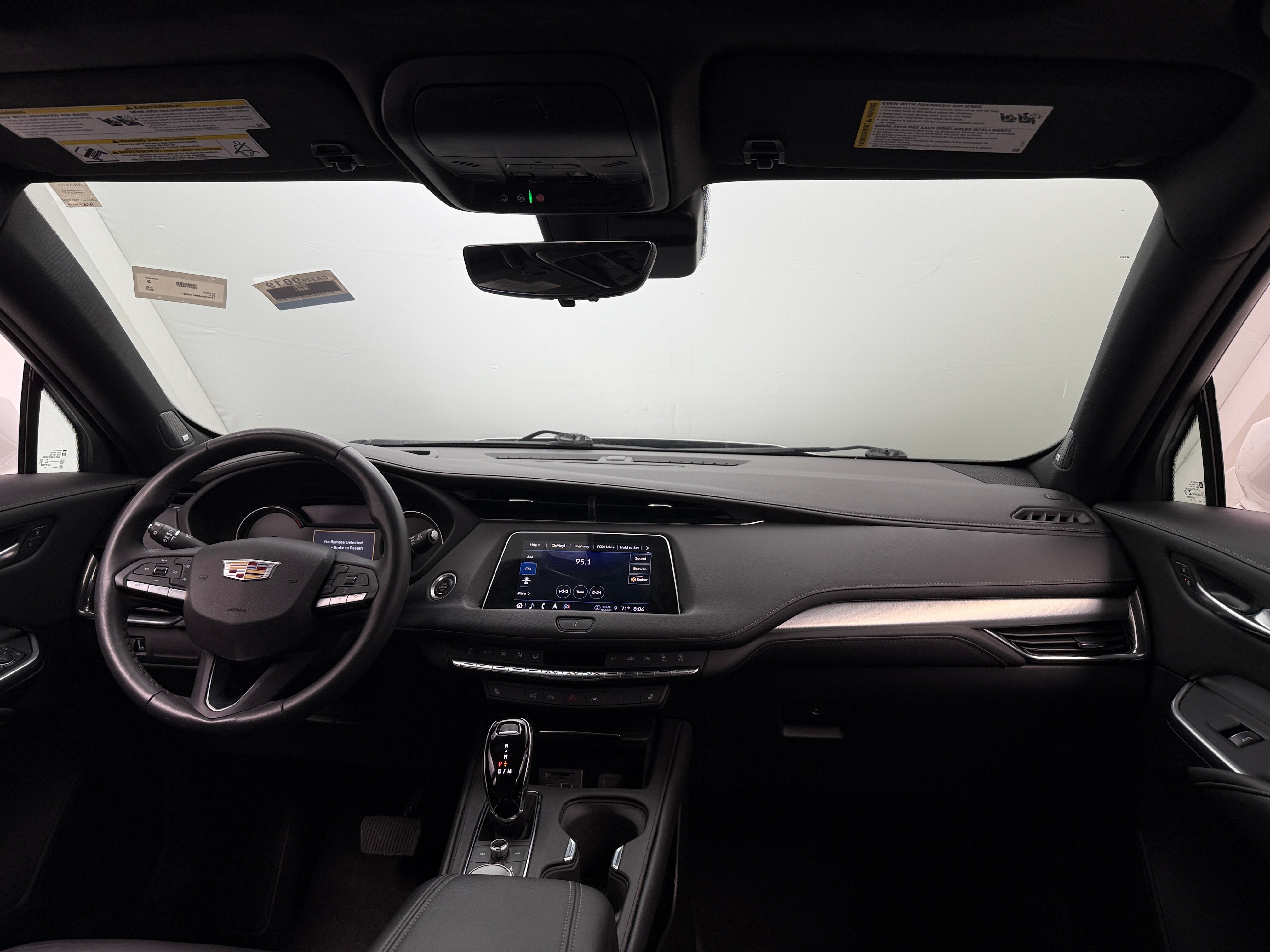 2022 Cadillac XT4 Premium Luxury 2