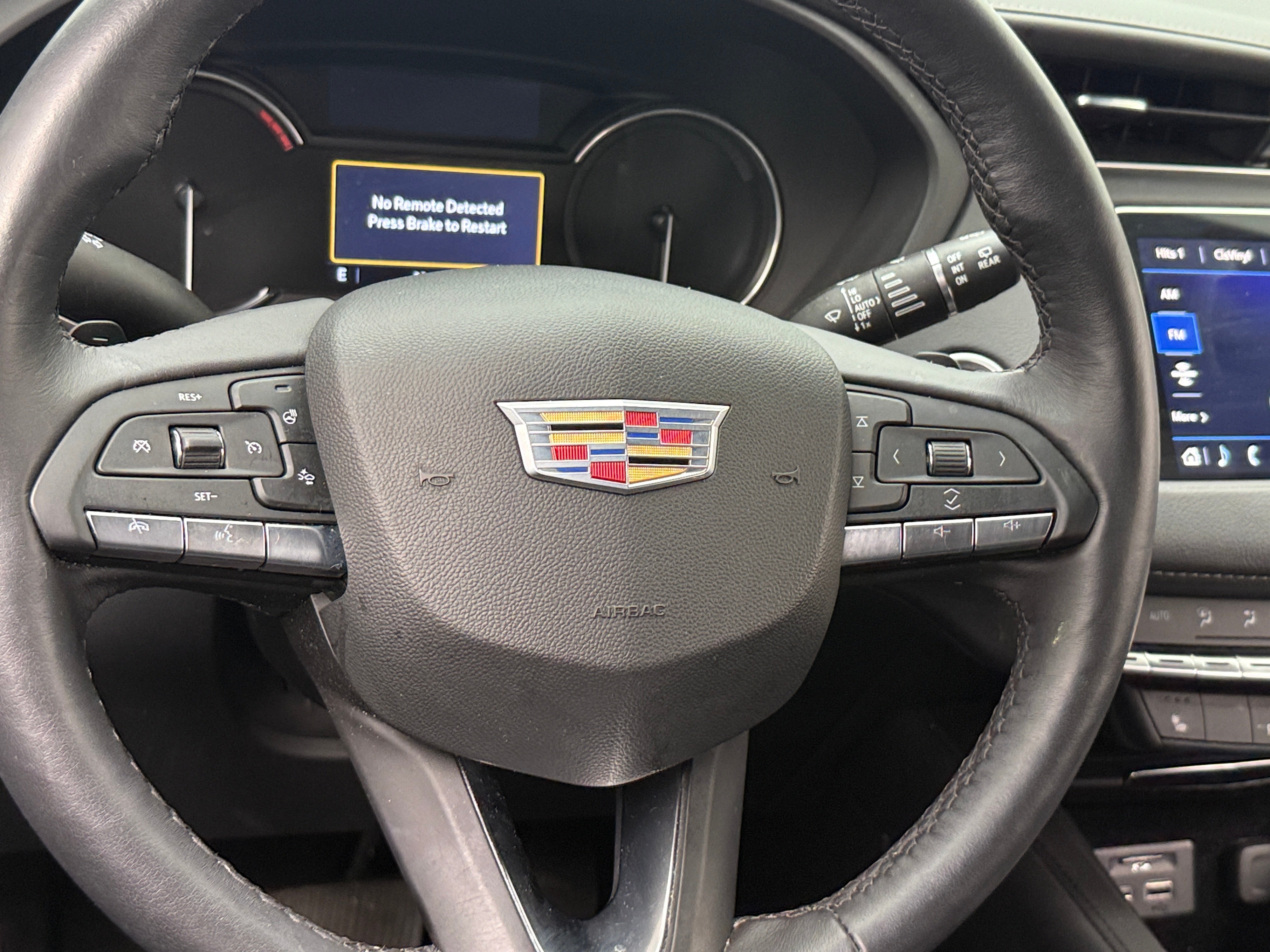 2022 Cadillac XT4 Premium Luxury 4
