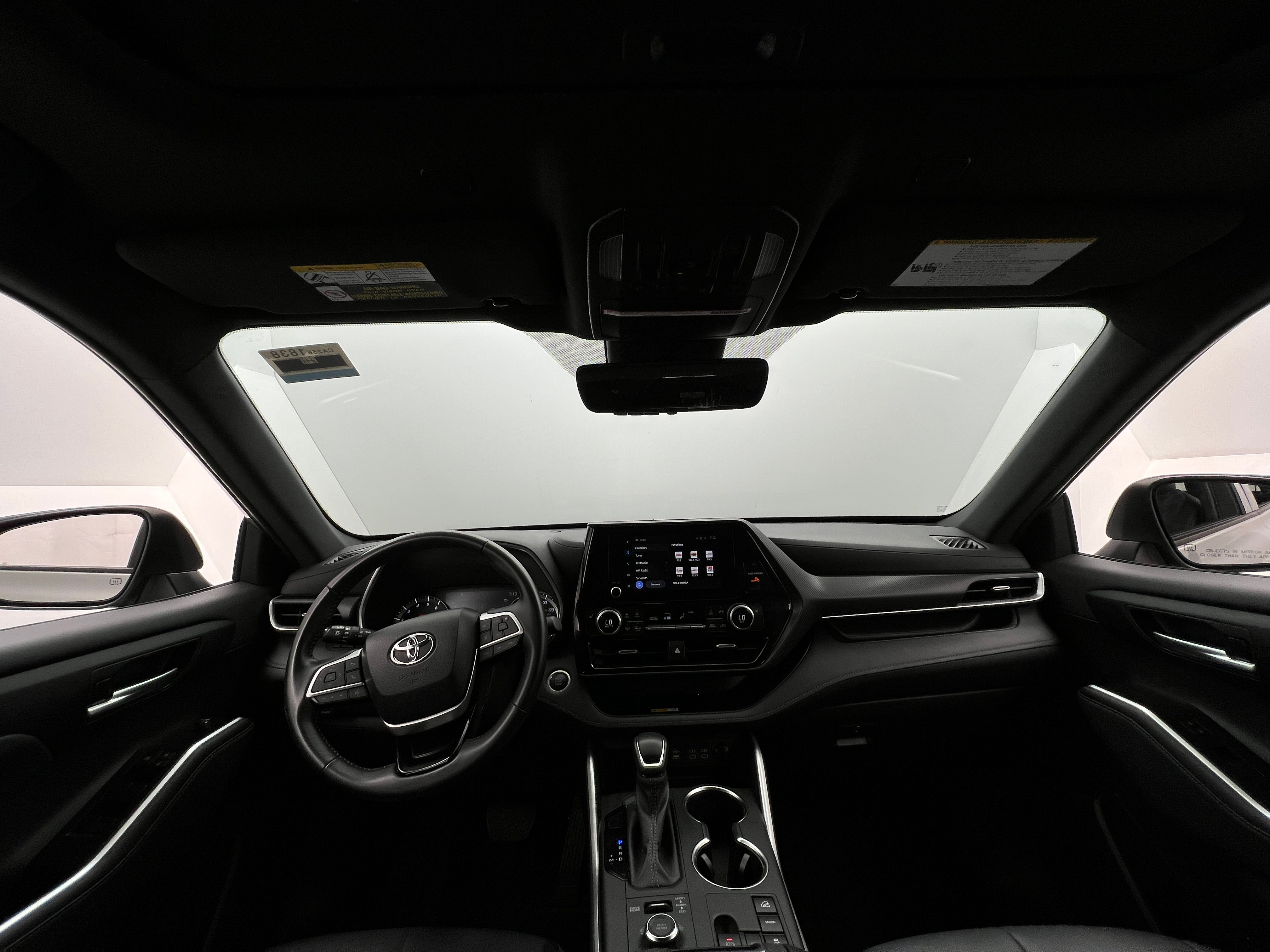 2024 Toyota Highlander XSE 2