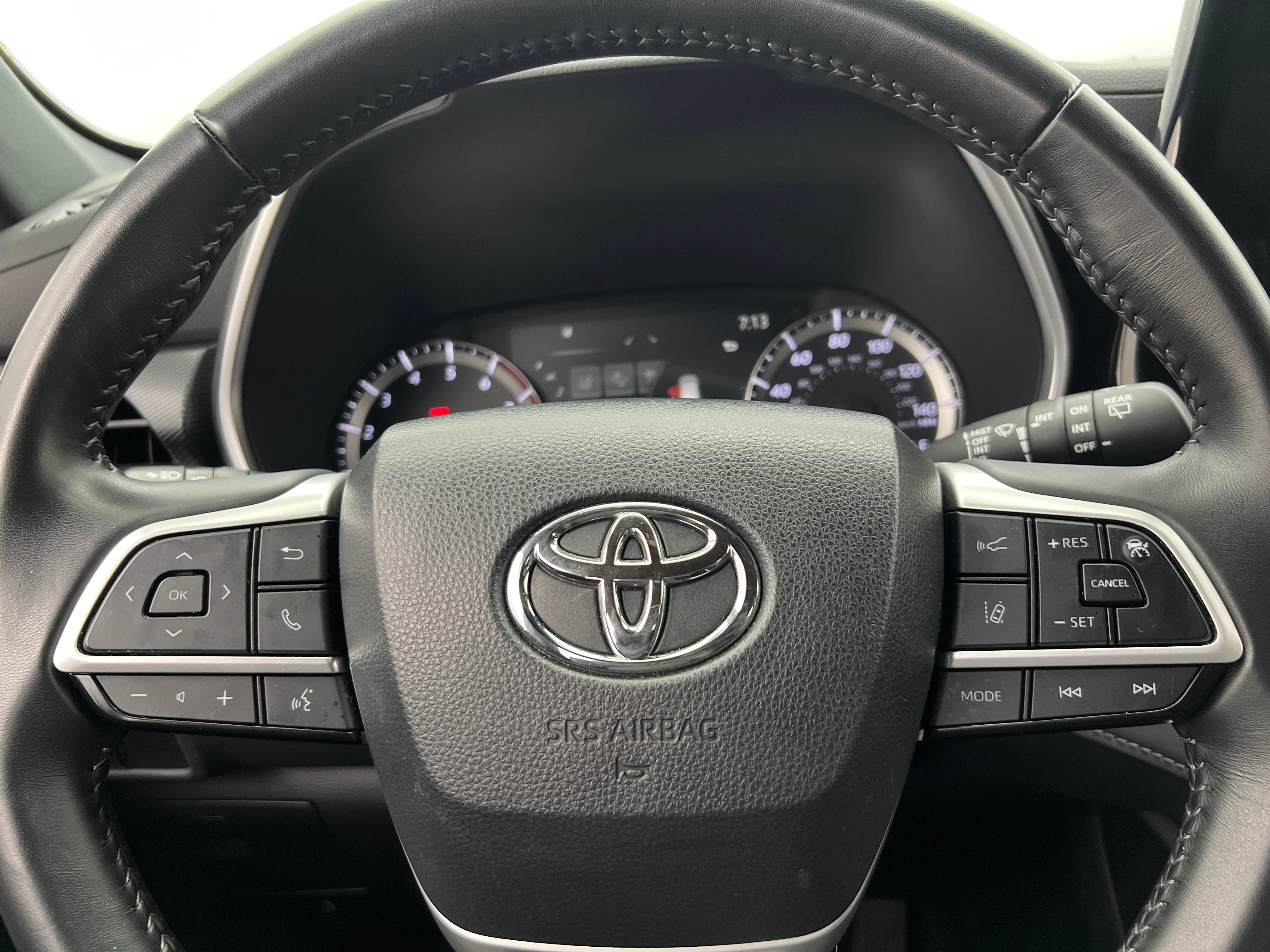 2024 Toyota Highlander XSE 4