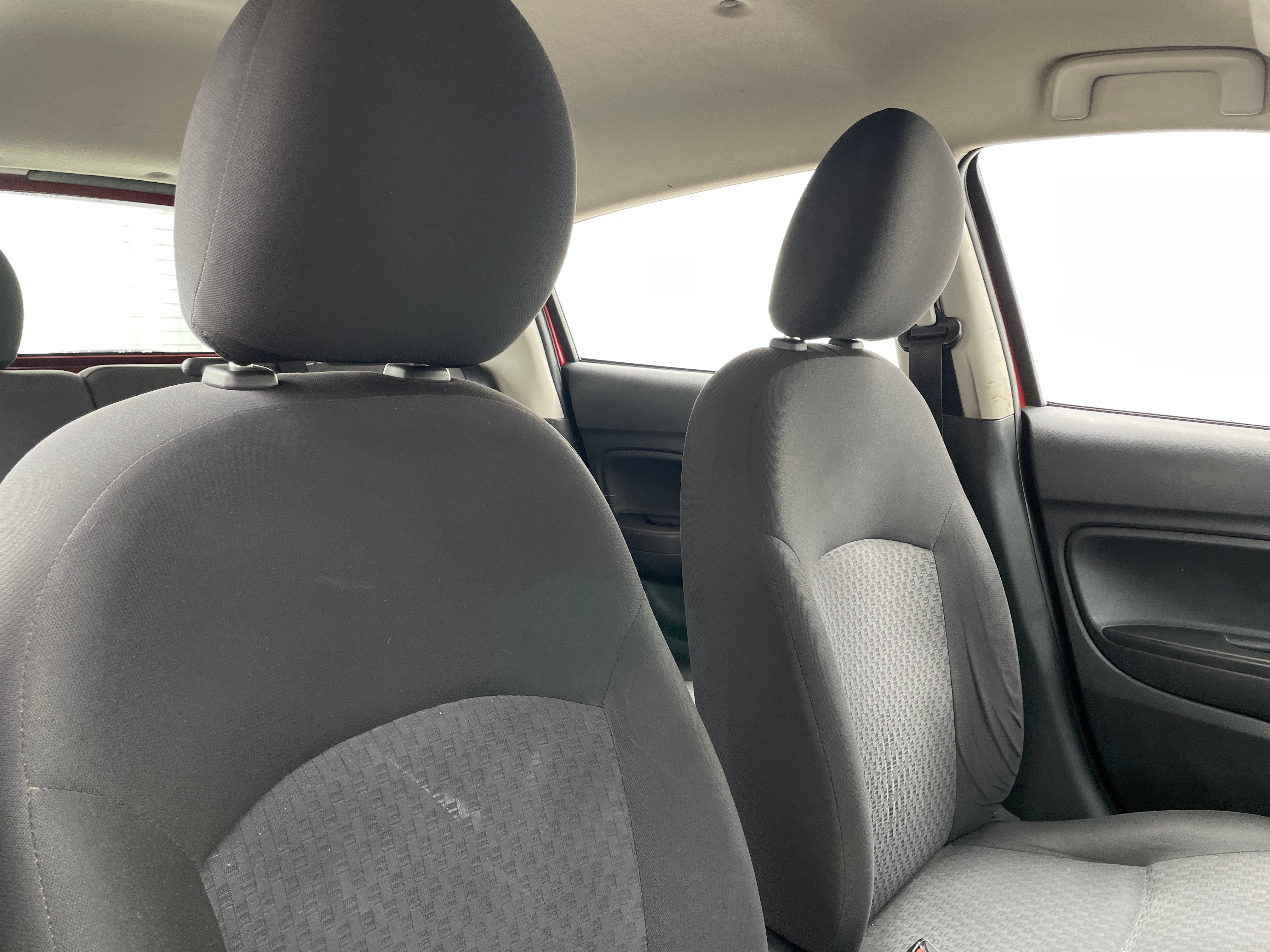 2018 Mitsubishi Mirage ES 2