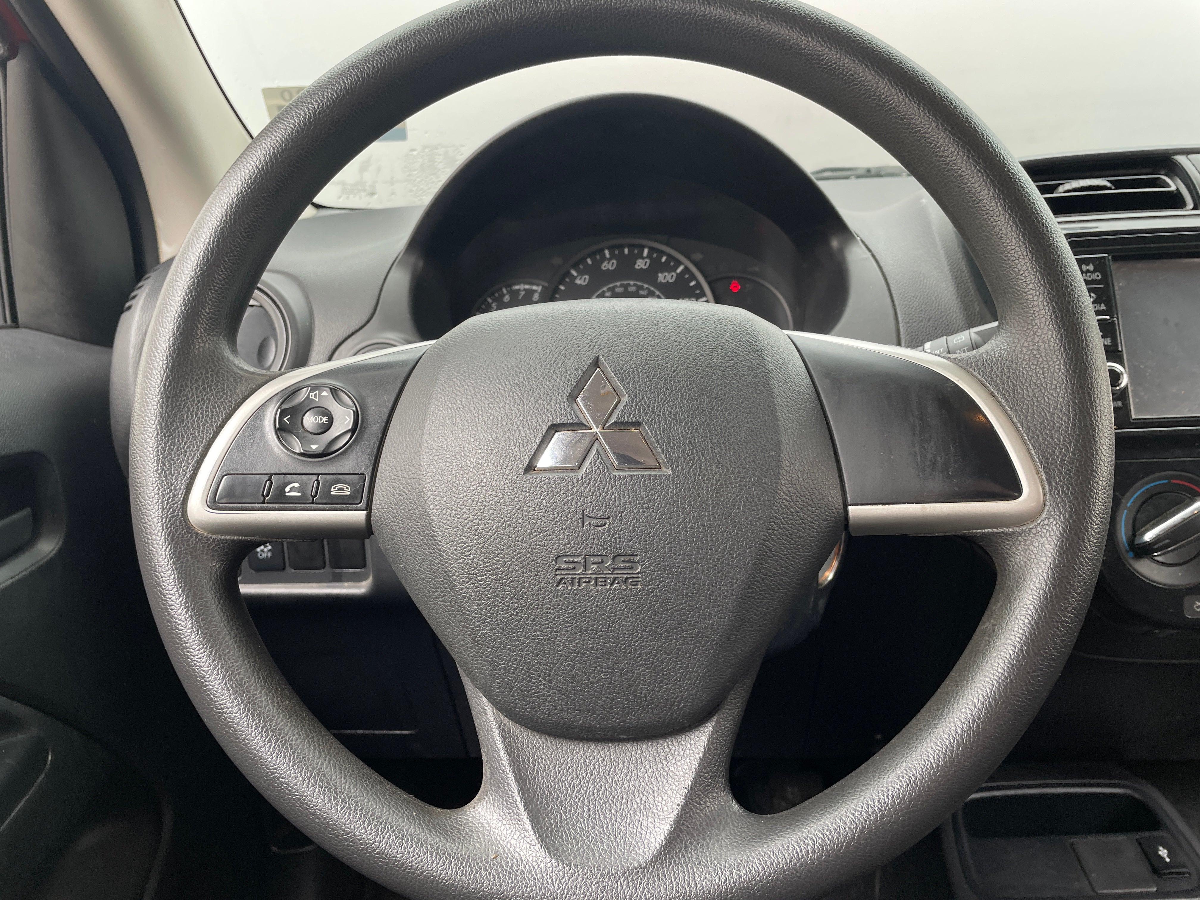 2018 Mitsubishi Mirage ES 5