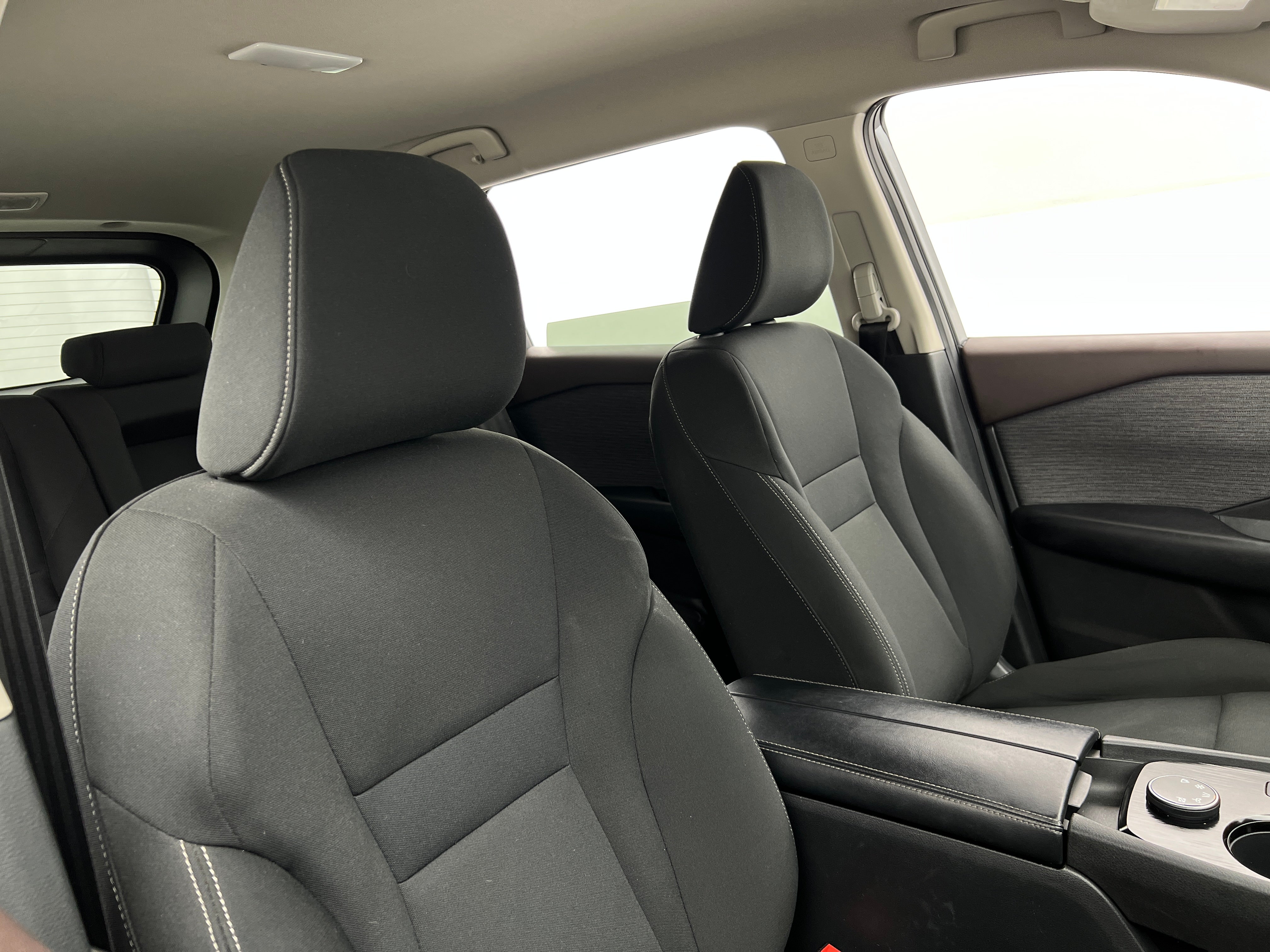 2023 Nissan Rogue S 2