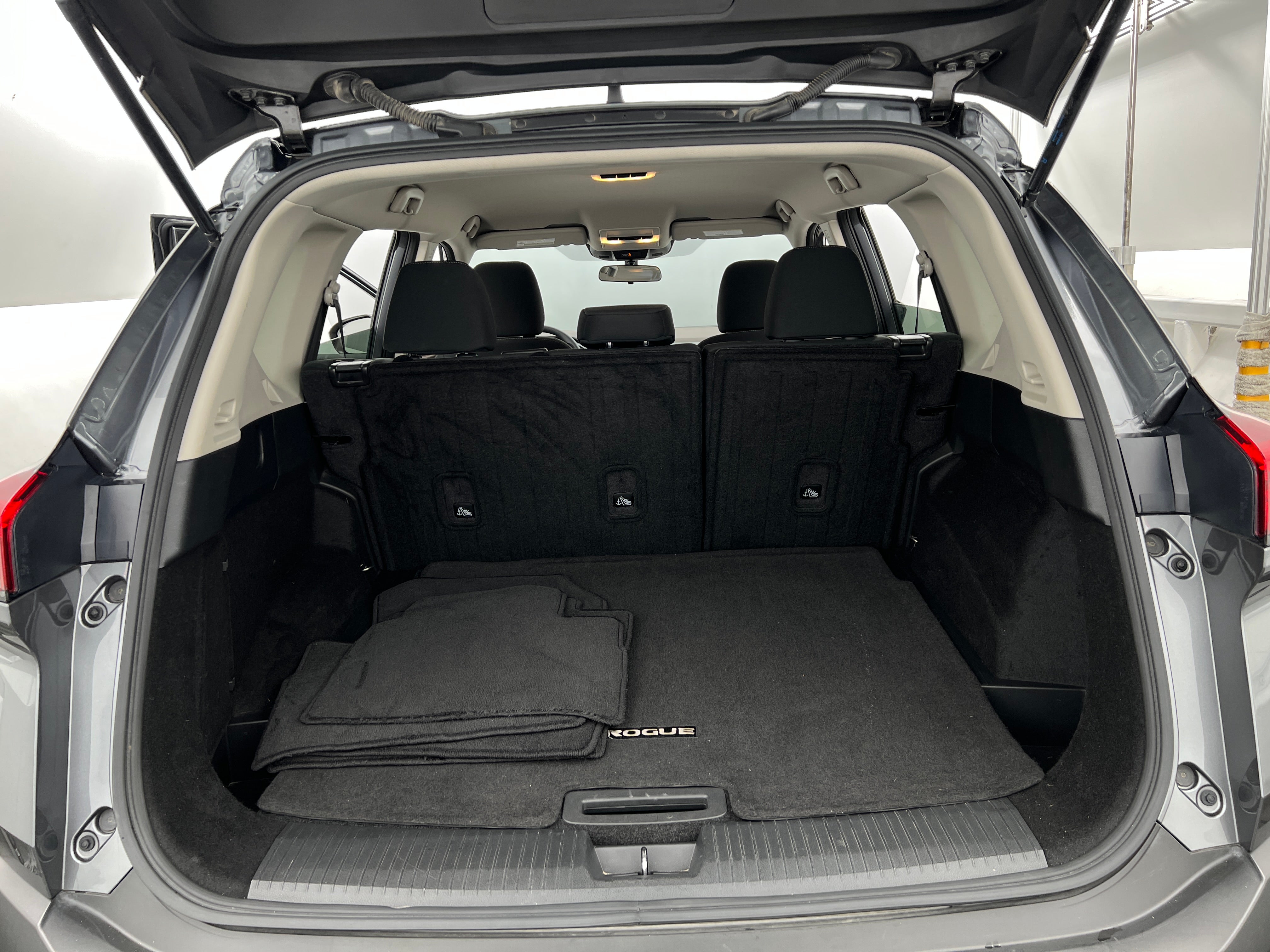 2023 Nissan Rogue S 7