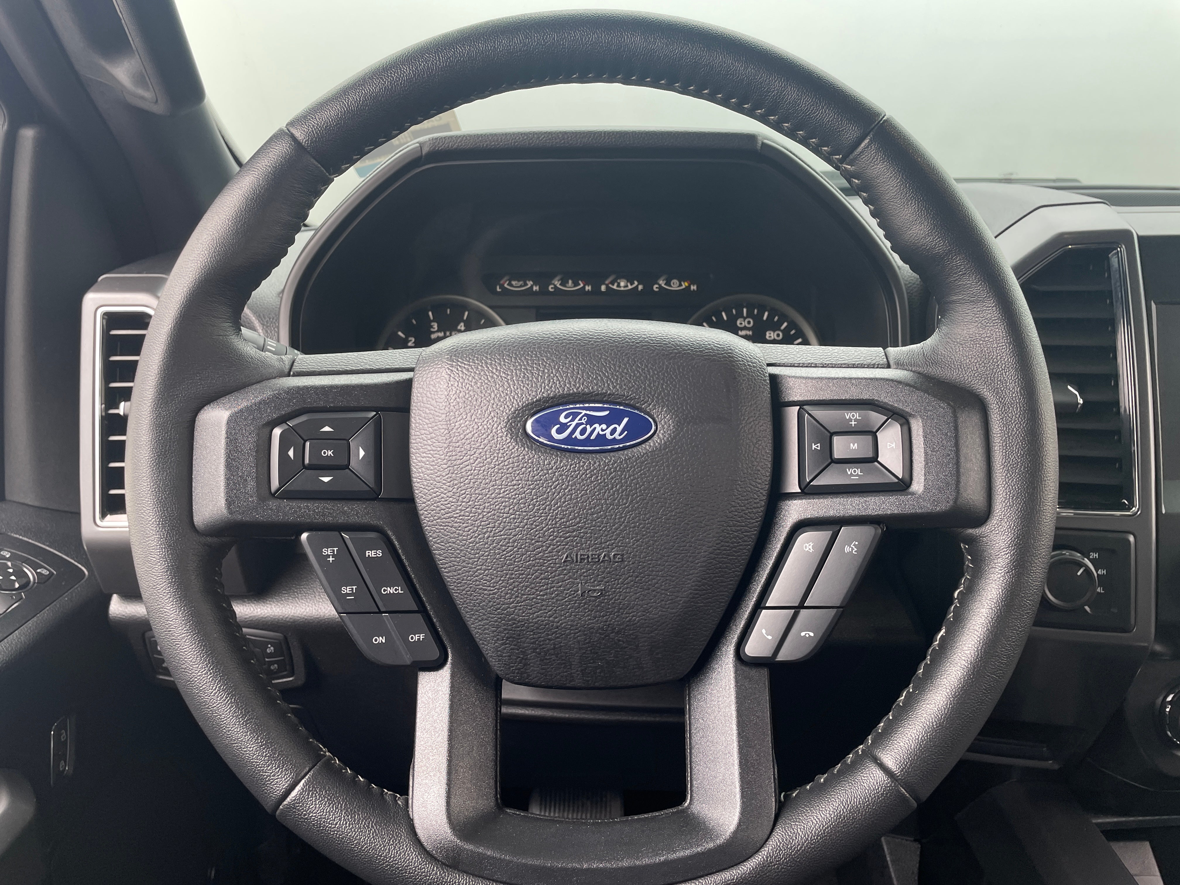 2020 Ford Econoline E-150 5