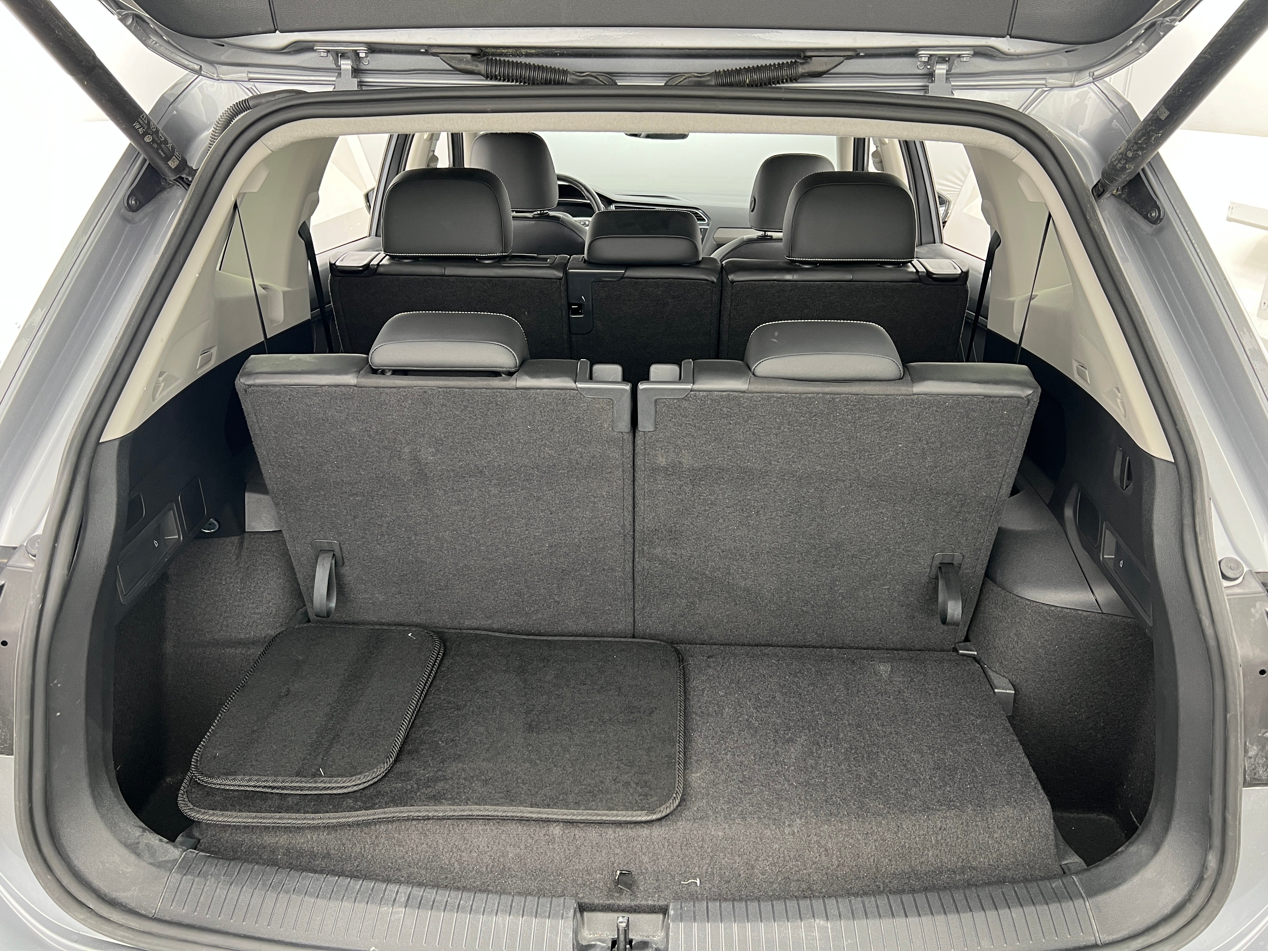 2024 Volkswagen Tiguan SE 6