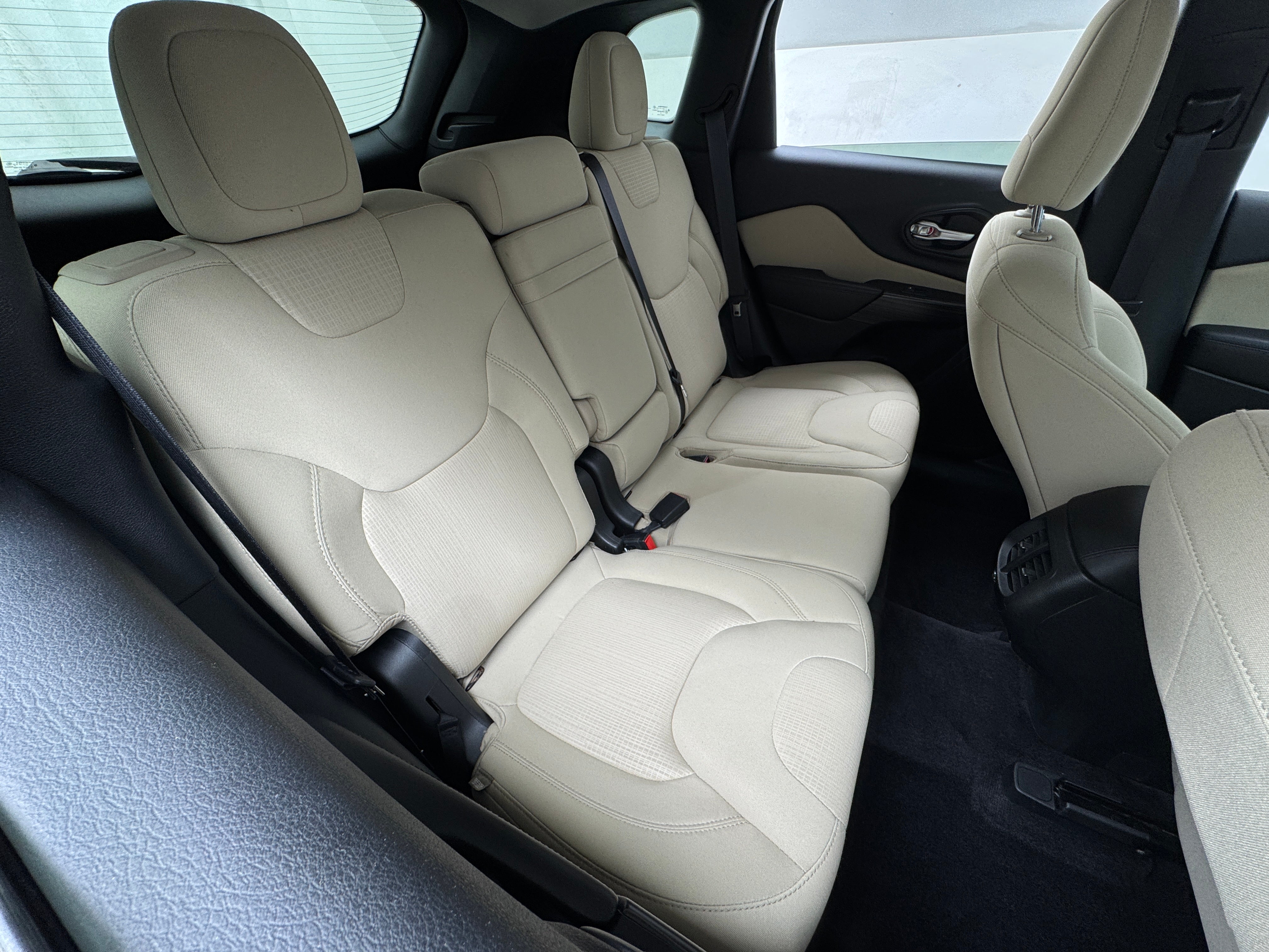 2016 Jeep Cherokee Latitude 6