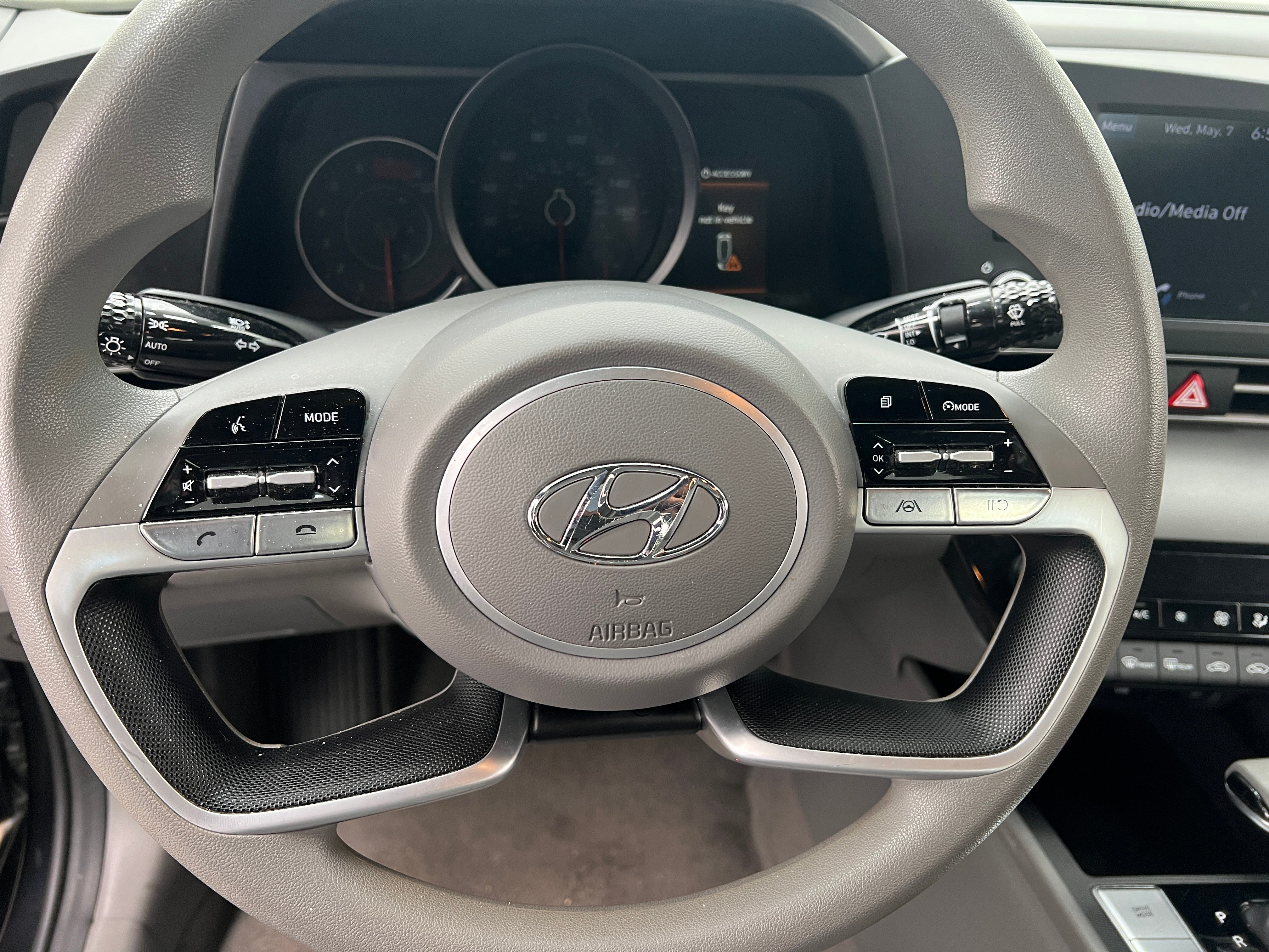2023 Hyundai Elantra SEL 5