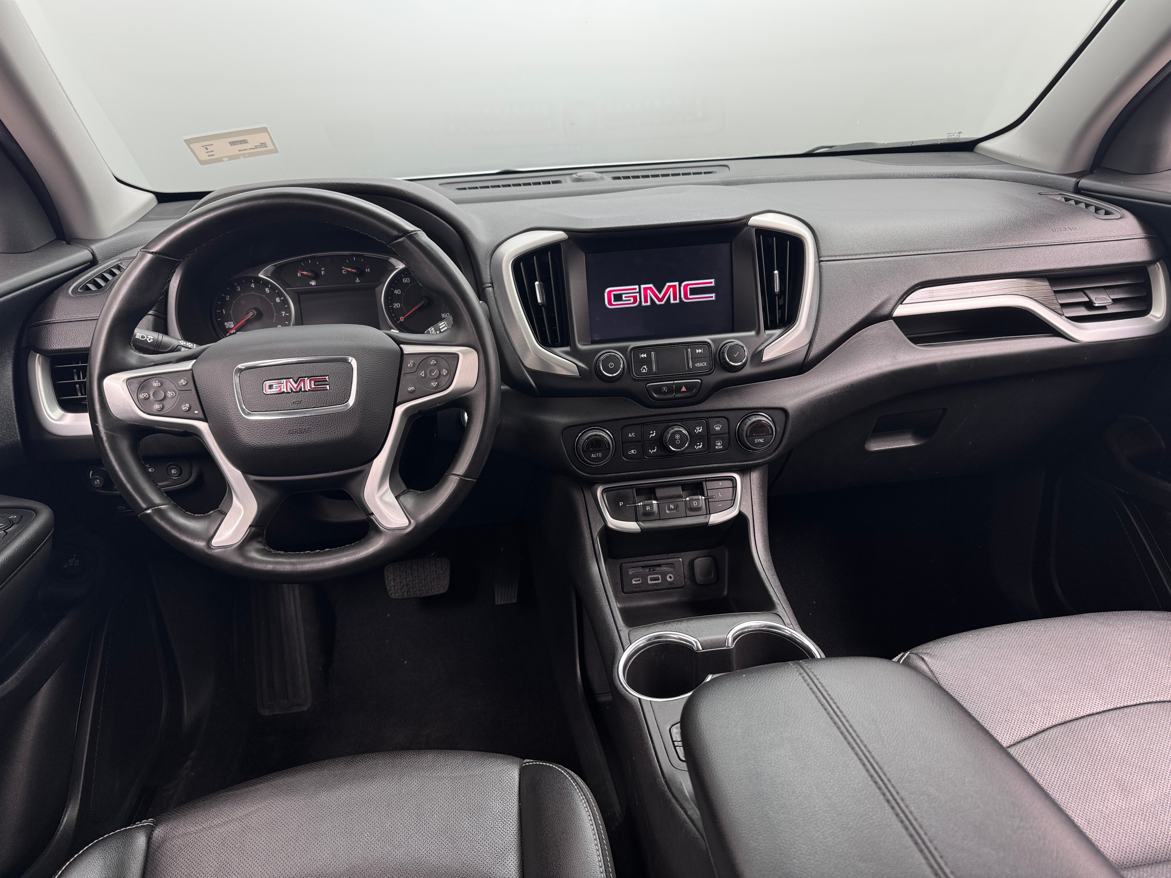 2023 GMC Terrain SLT 2