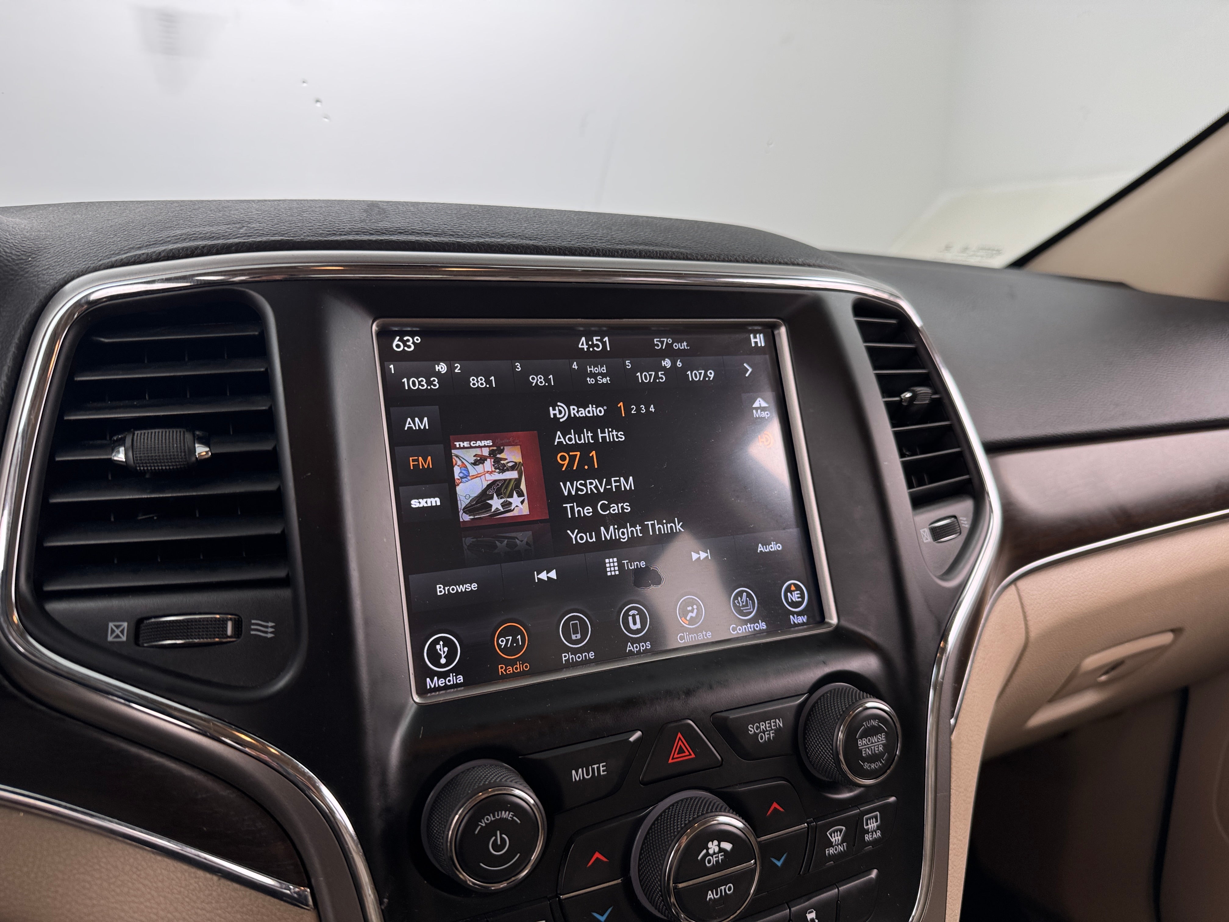 2018 Jeep Grand Cherokee Limited Edition 3