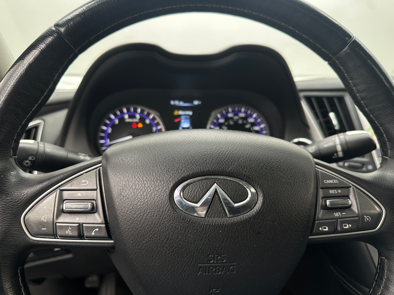 Thumbnail: 2017 INFINITI Q50 - 4