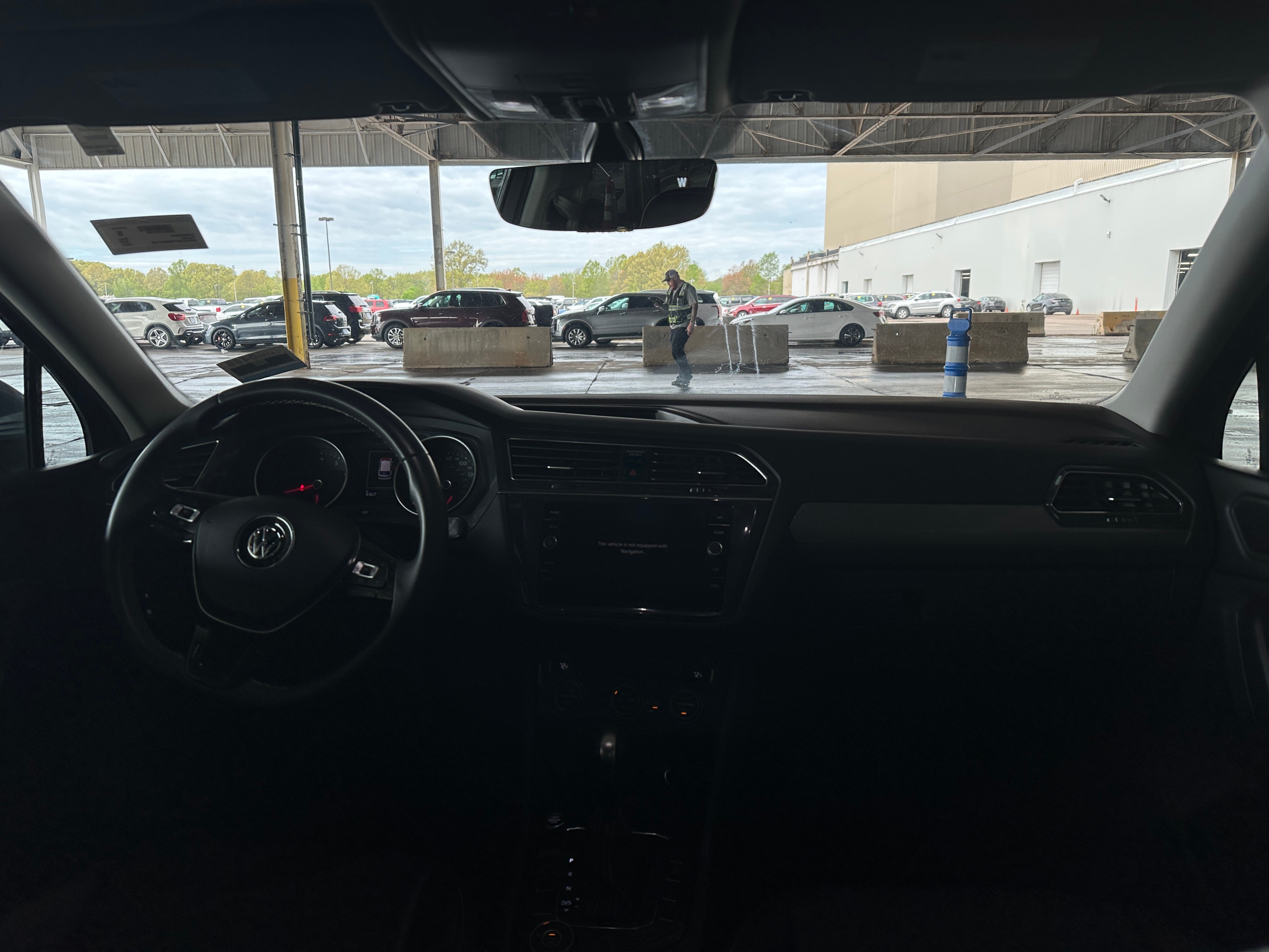2021 Volkswagen Tiguan SE 2