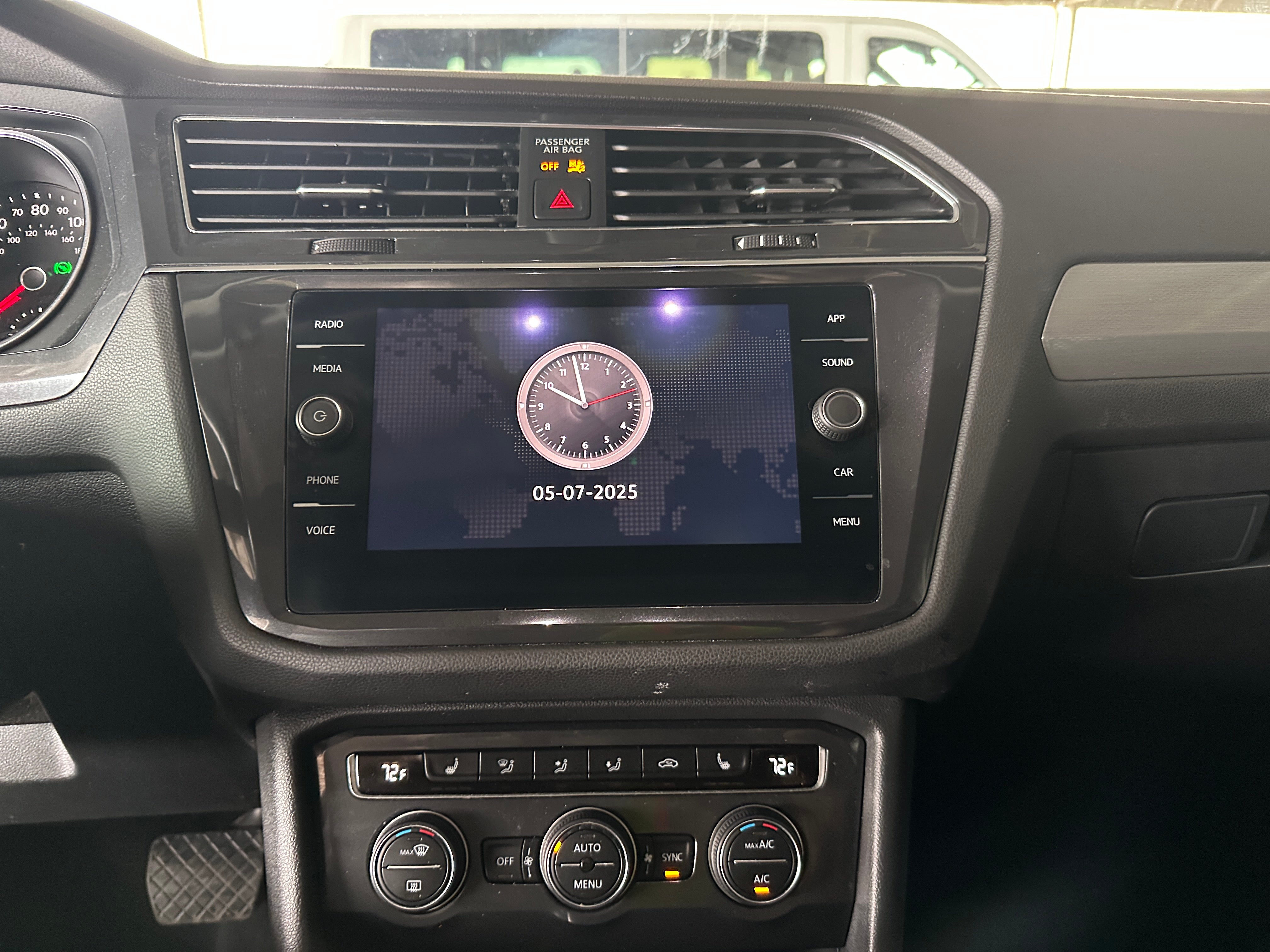 2021 Volkswagen Tiguan SE 3