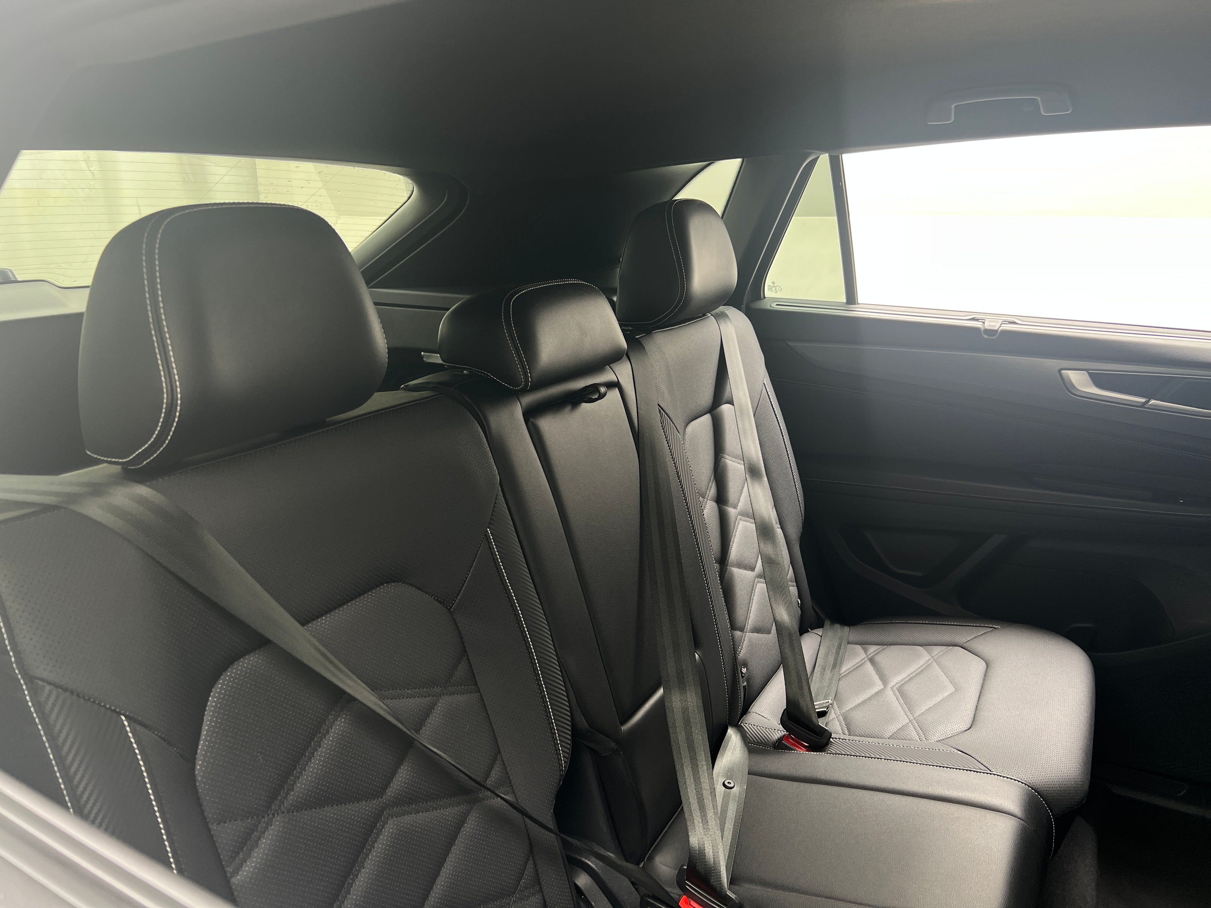 2024 Volkswagen Atlas SE 5
