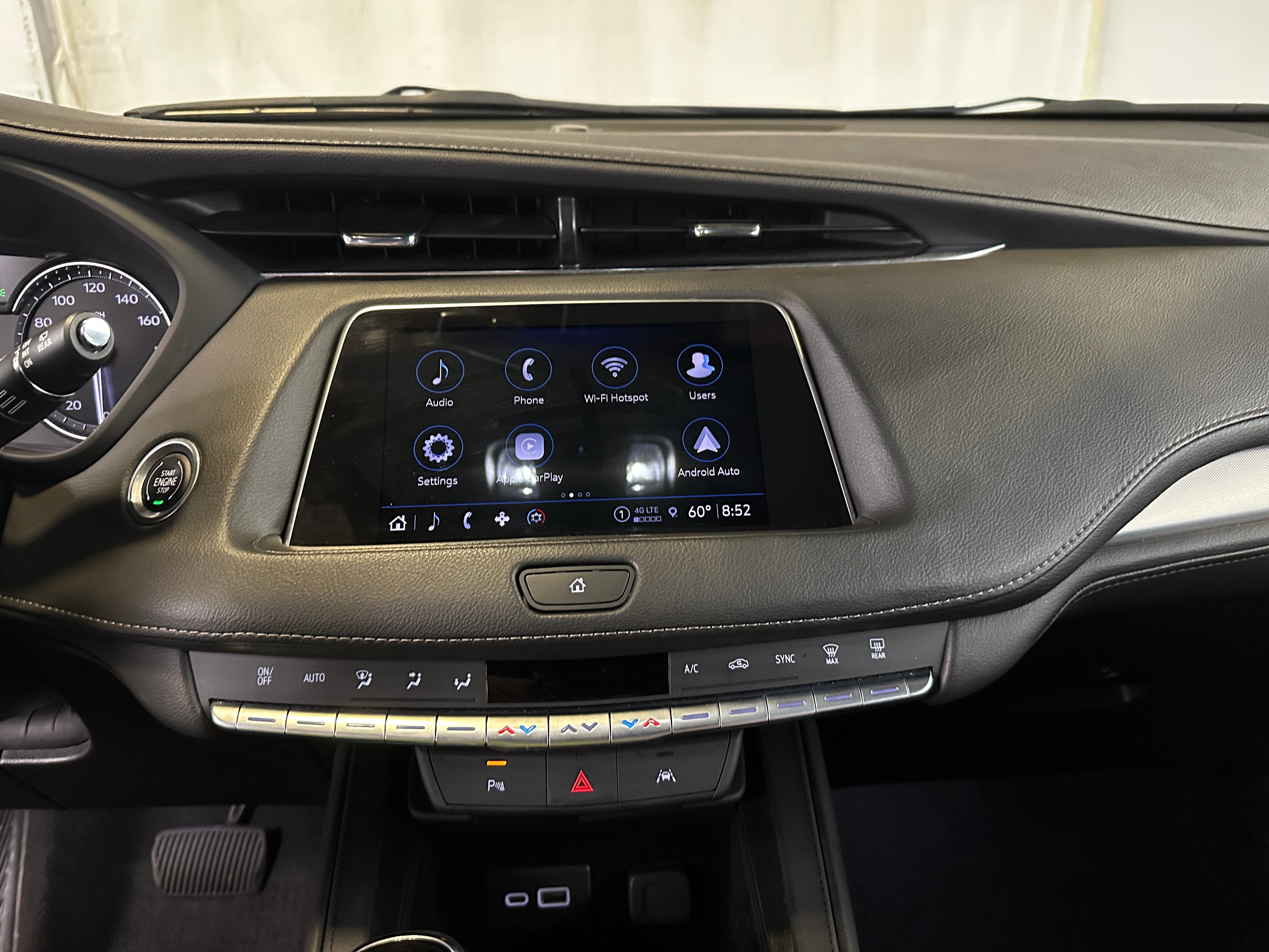 2023 Cadillac XT4 Premium Luxury 3