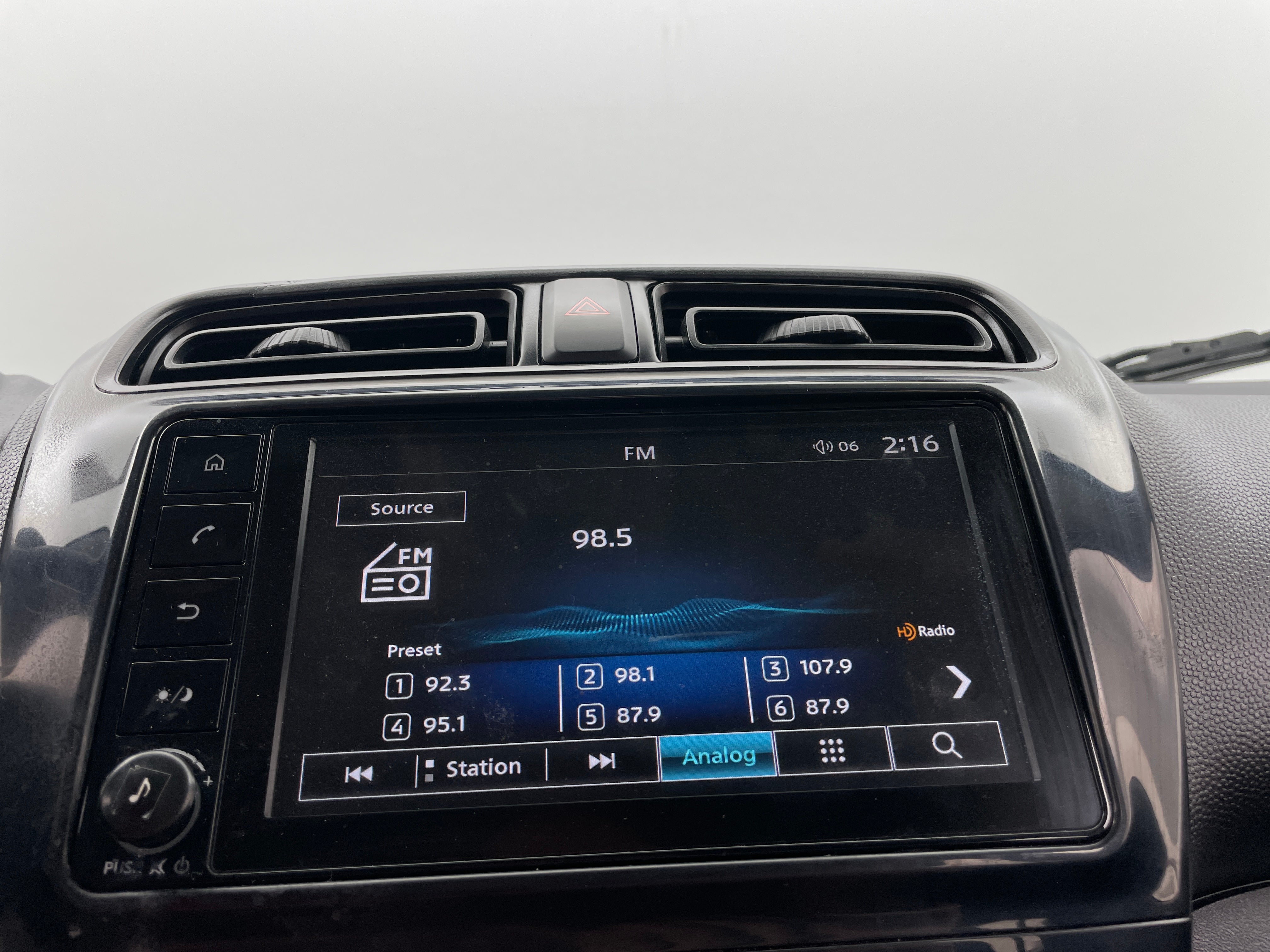2021 Mitsubishi Mirage ES 4