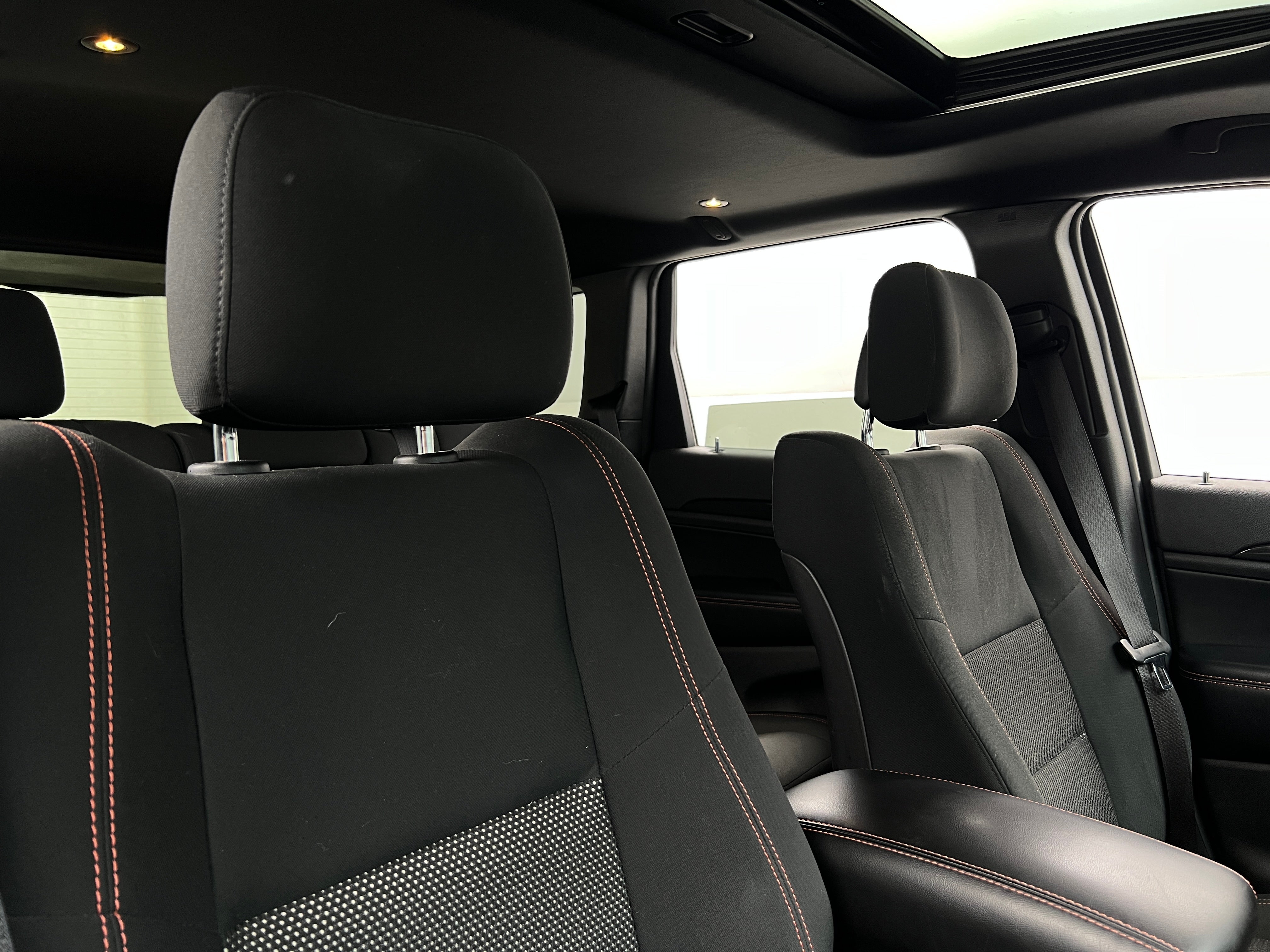 2017 Jeep Grand Cherokee 75th Anniversary Edition 2