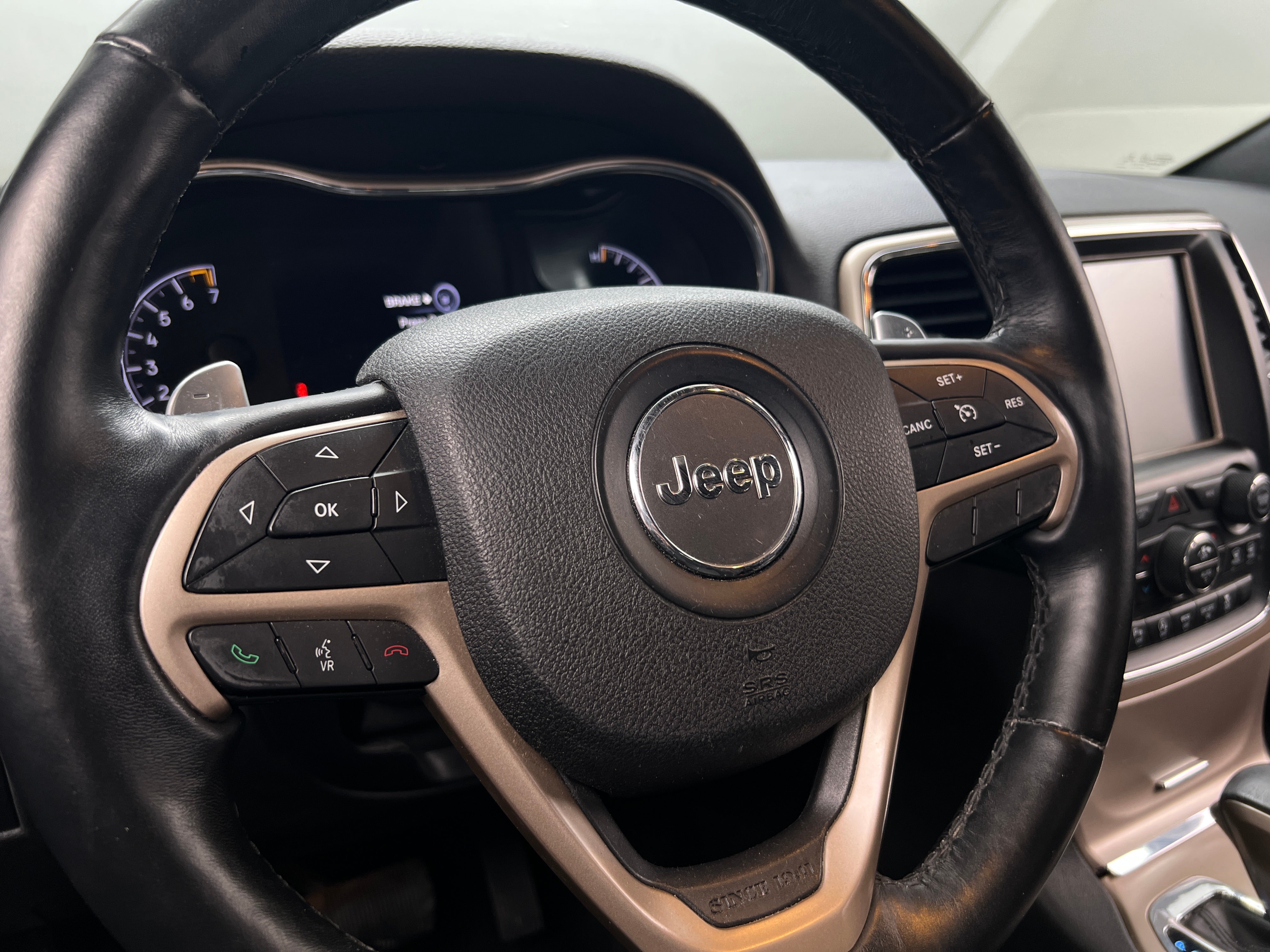 2017 Jeep Grand Cherokee 75th Anniversary Edition 5