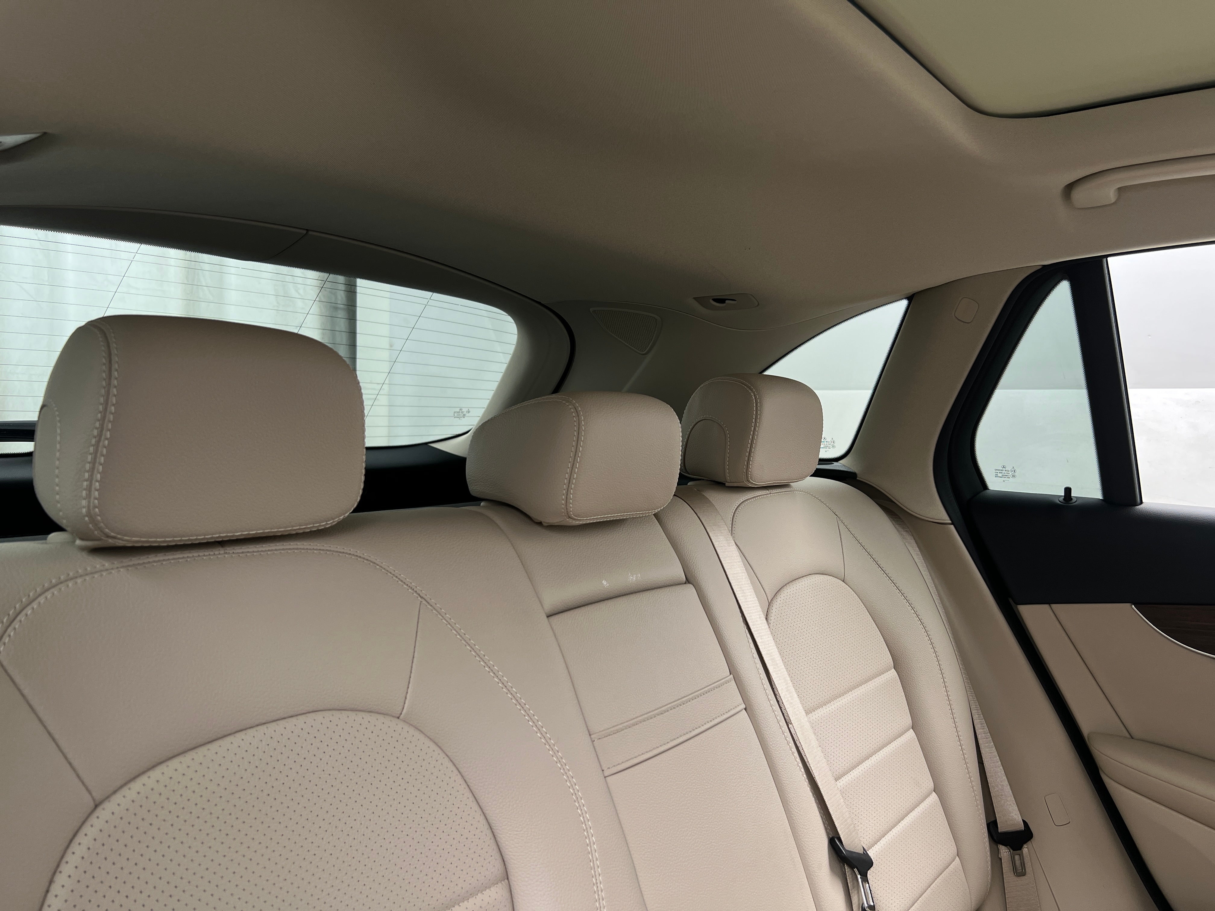 2022 Mercedes-Benz GLC 300 5