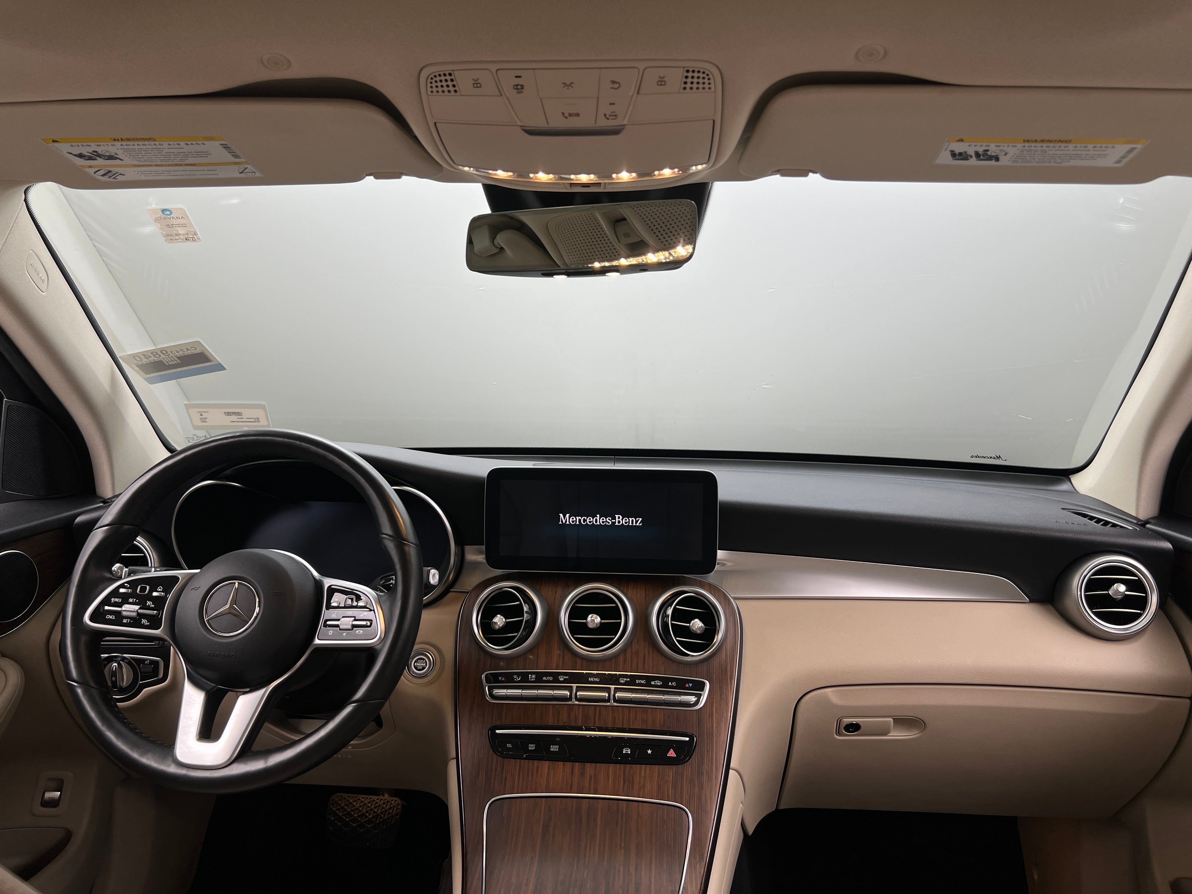 2022 Mercedes-Benz GLC 300 2