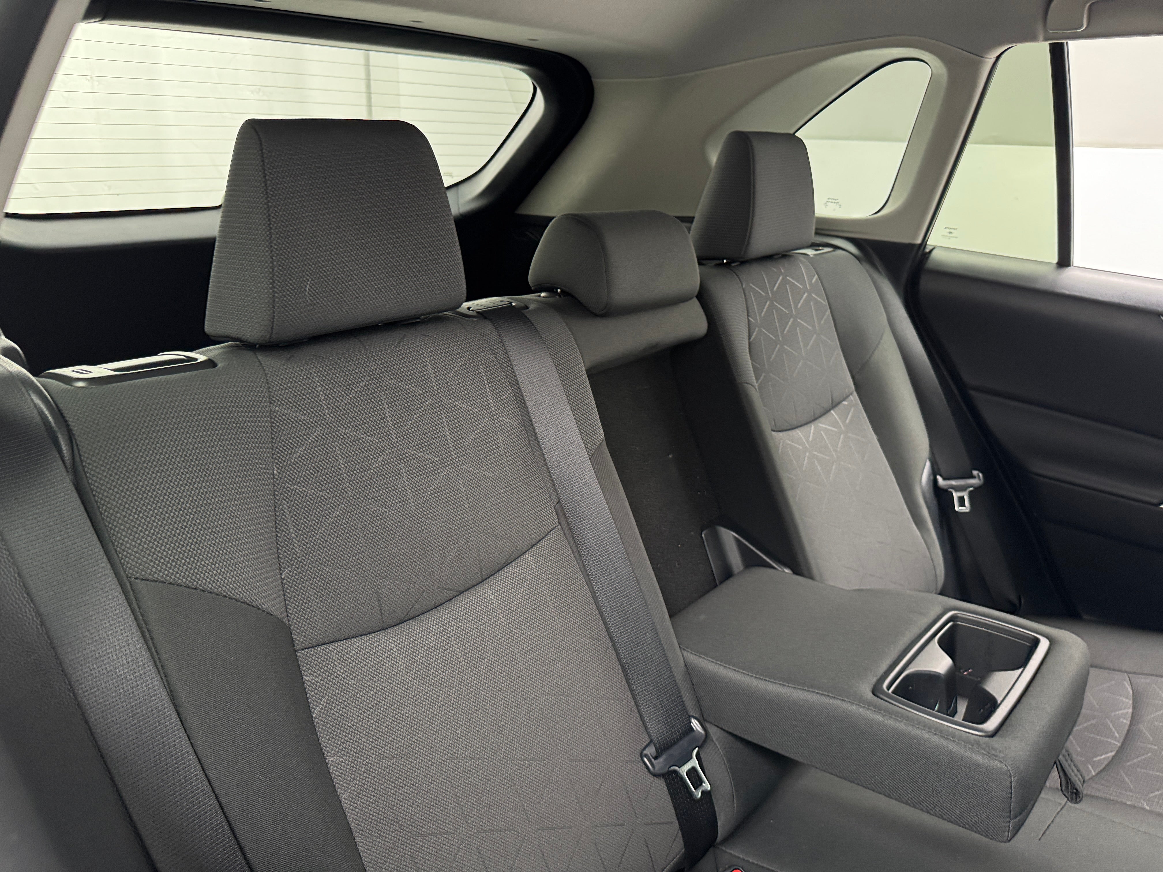 2024 Toyota RAV4 XLE 6