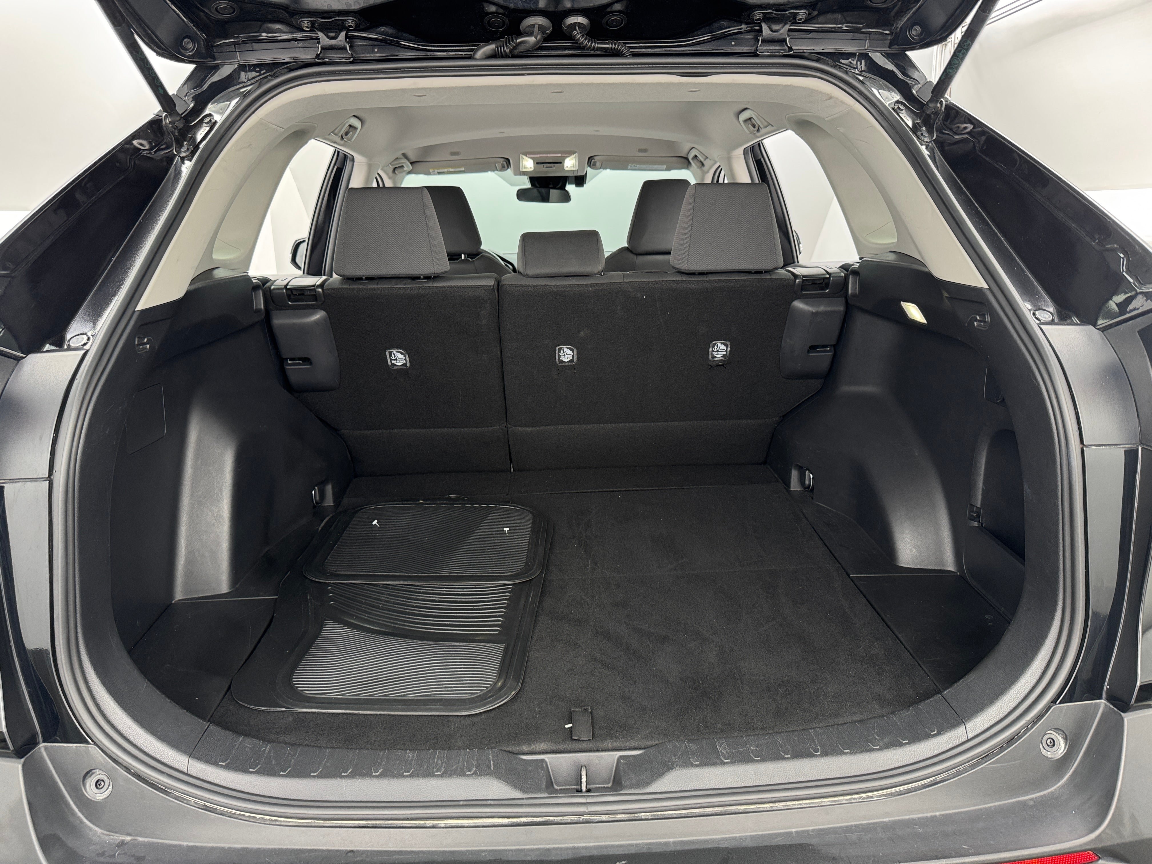 2024 Toyota RAV4 XLE 7