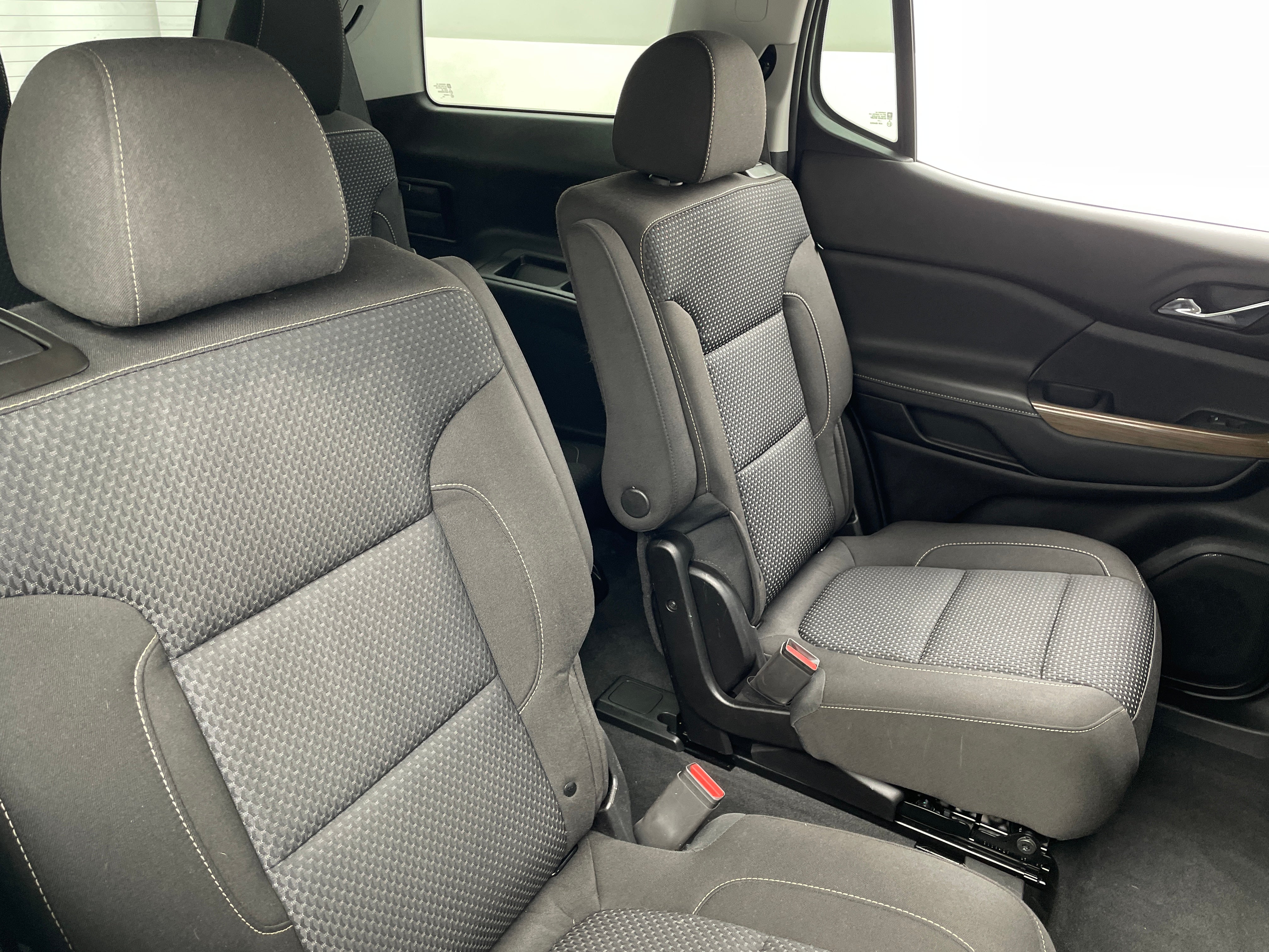 2023 GMC Acadia SLE 6