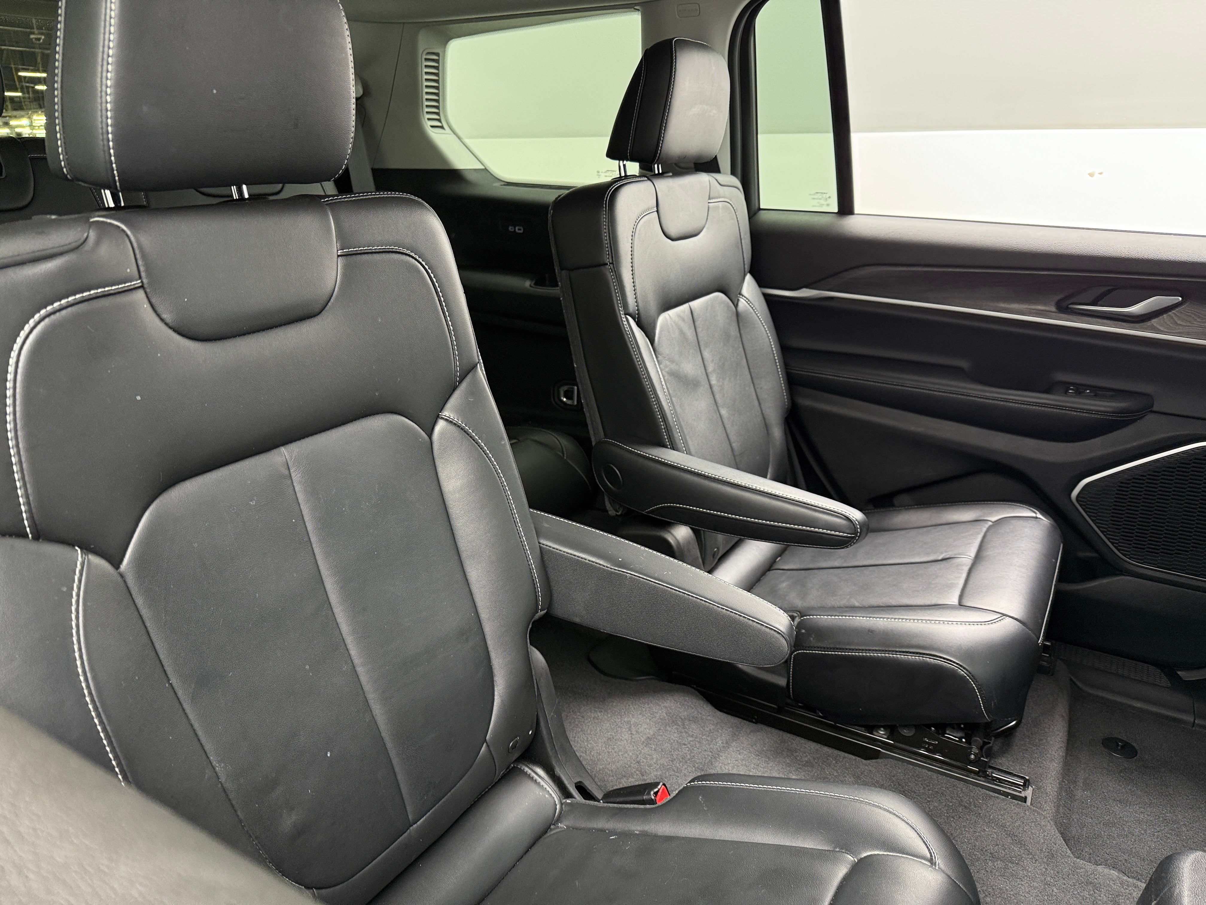 2021 Jeep Grand Cherokee L Limited Edition 5