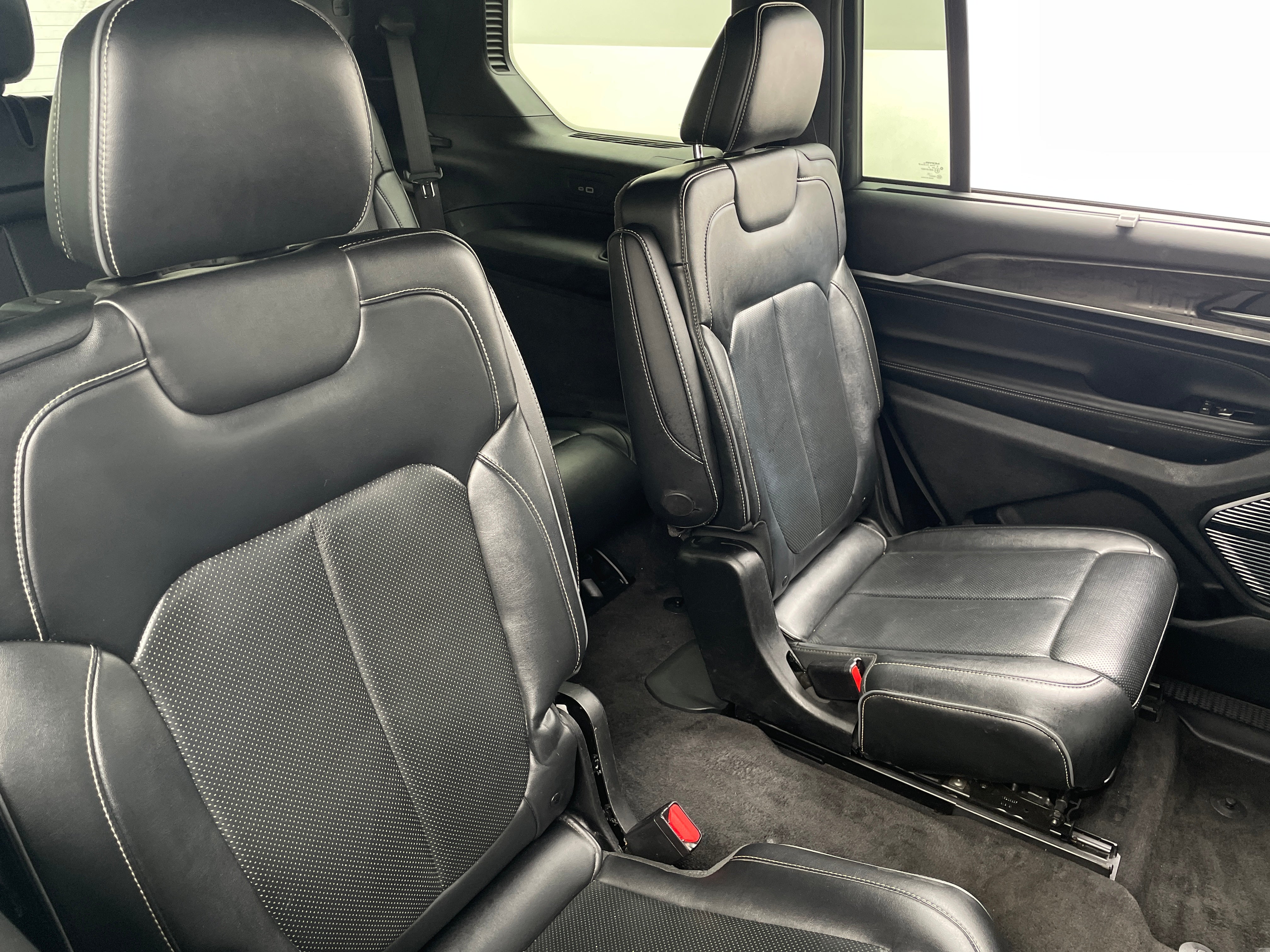 2021 Jeep Grand Cherokee L Overland 5