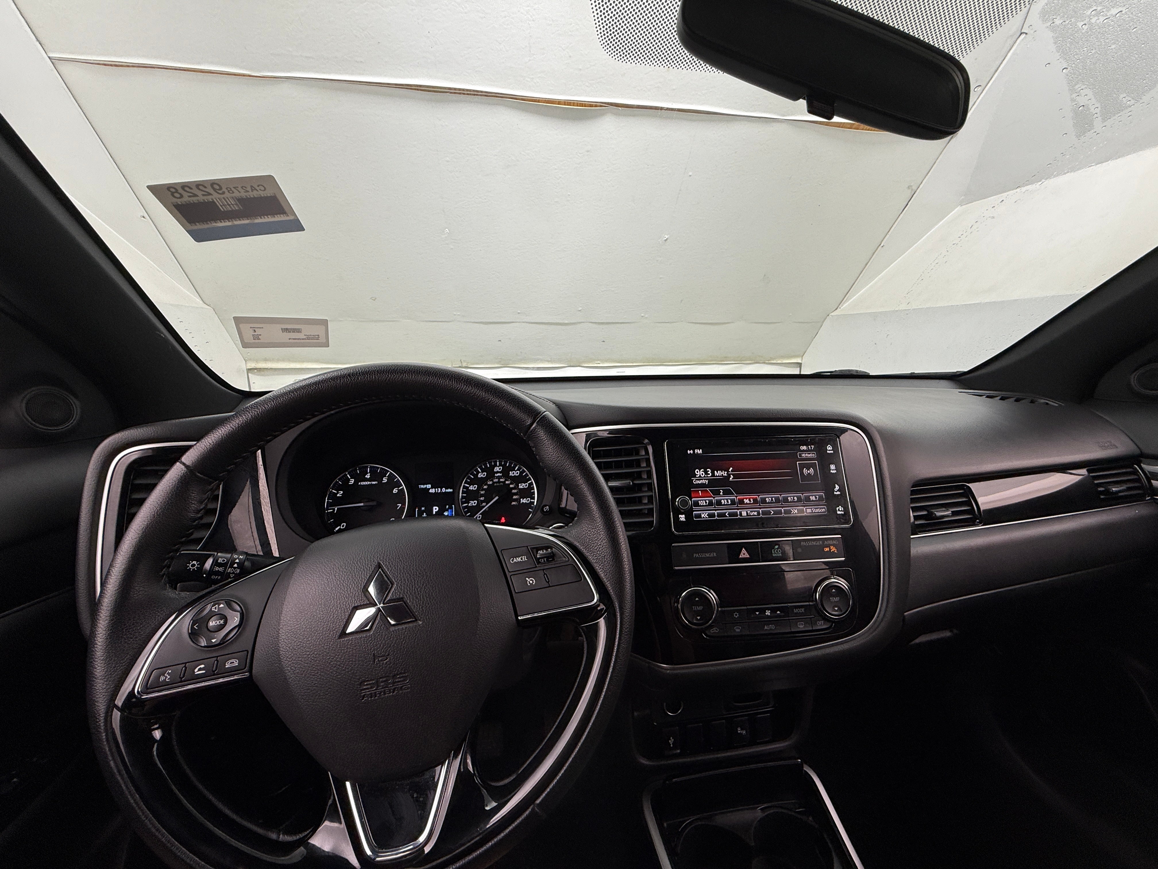 2019 Mitsubishi Outlander LE 3