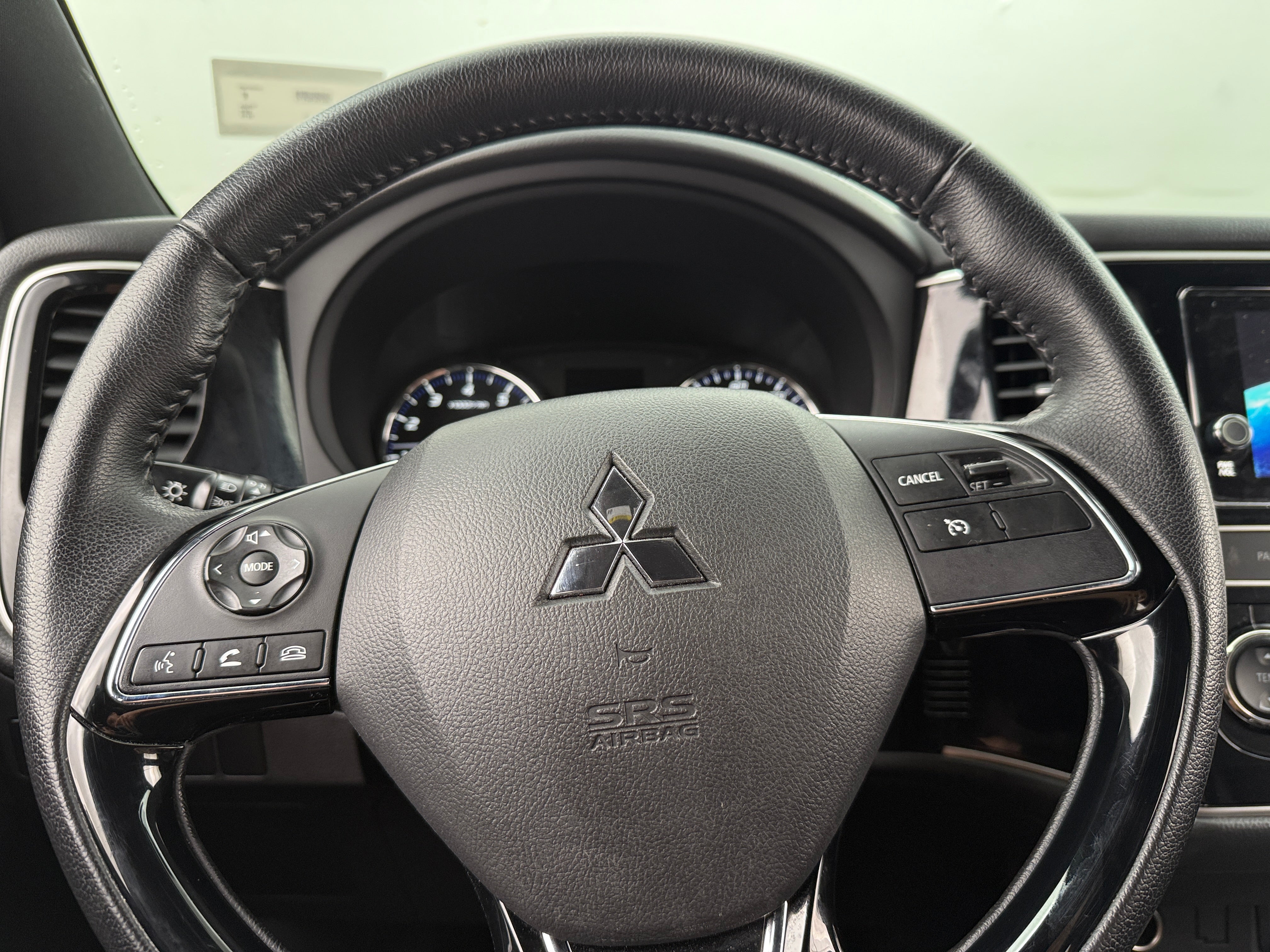 2019 Mitsubishi Outlander LE 5