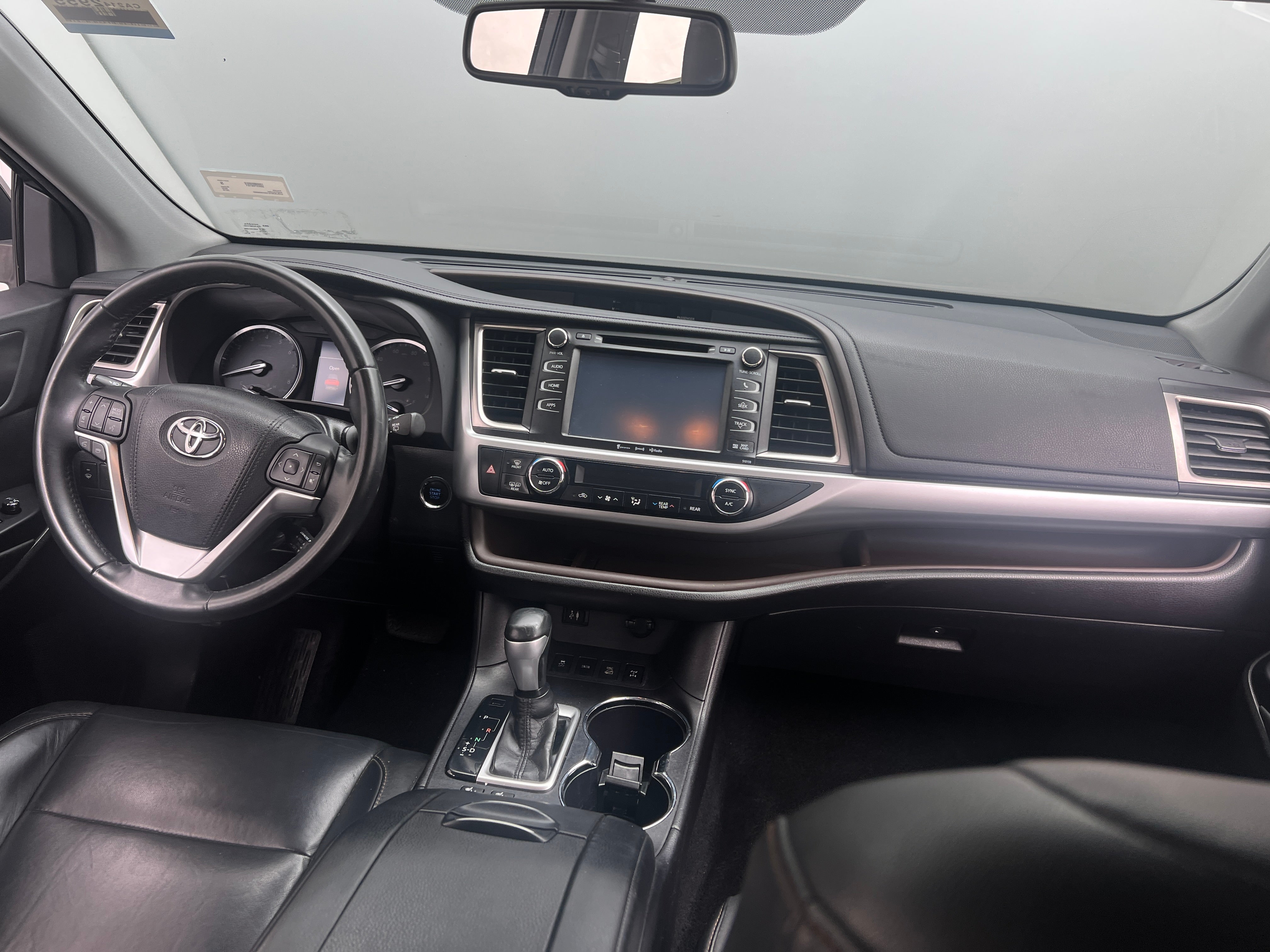 2016 Toyota Highlander XLE 2