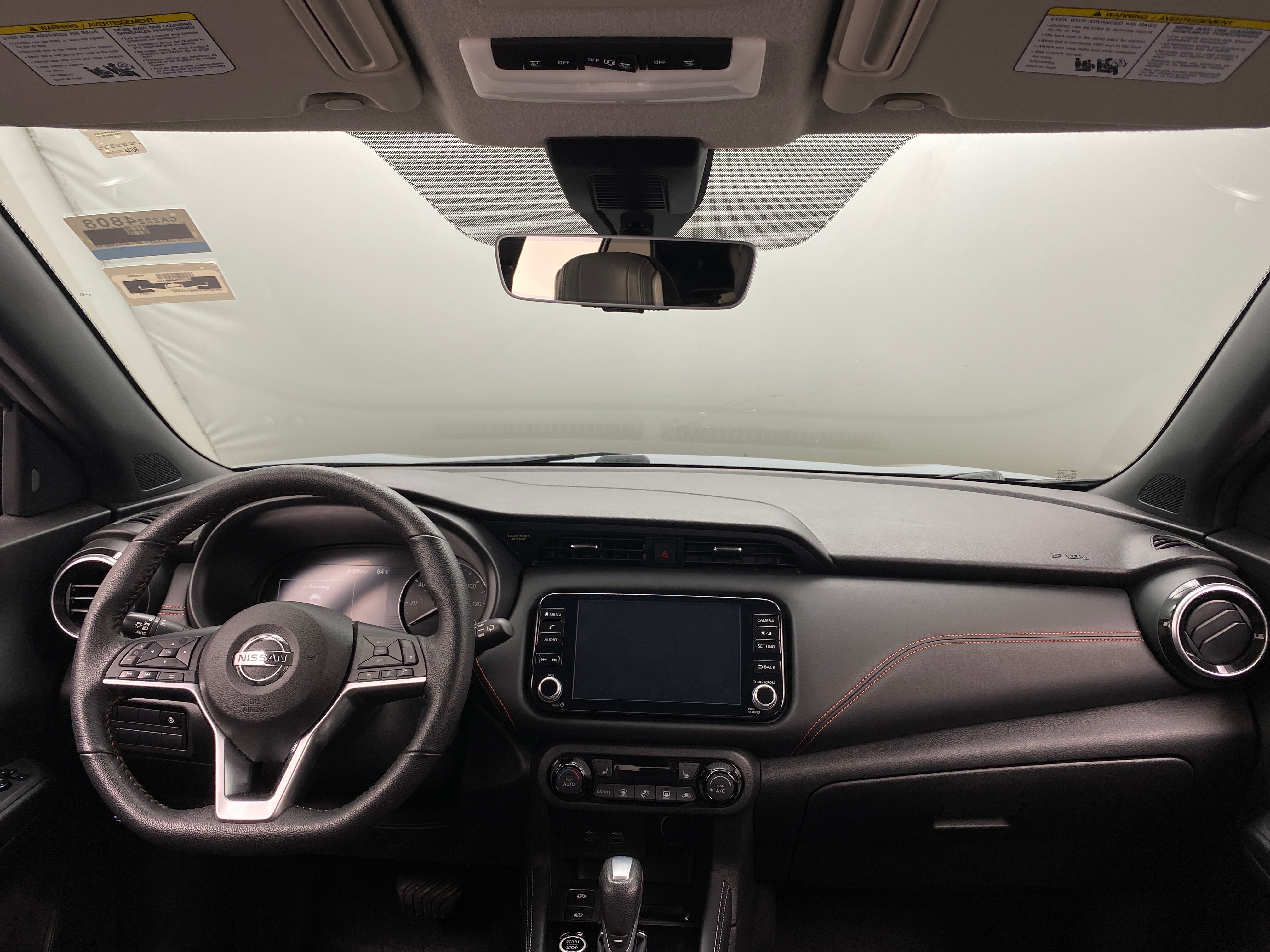 2021 Nissan Kicks SR 2