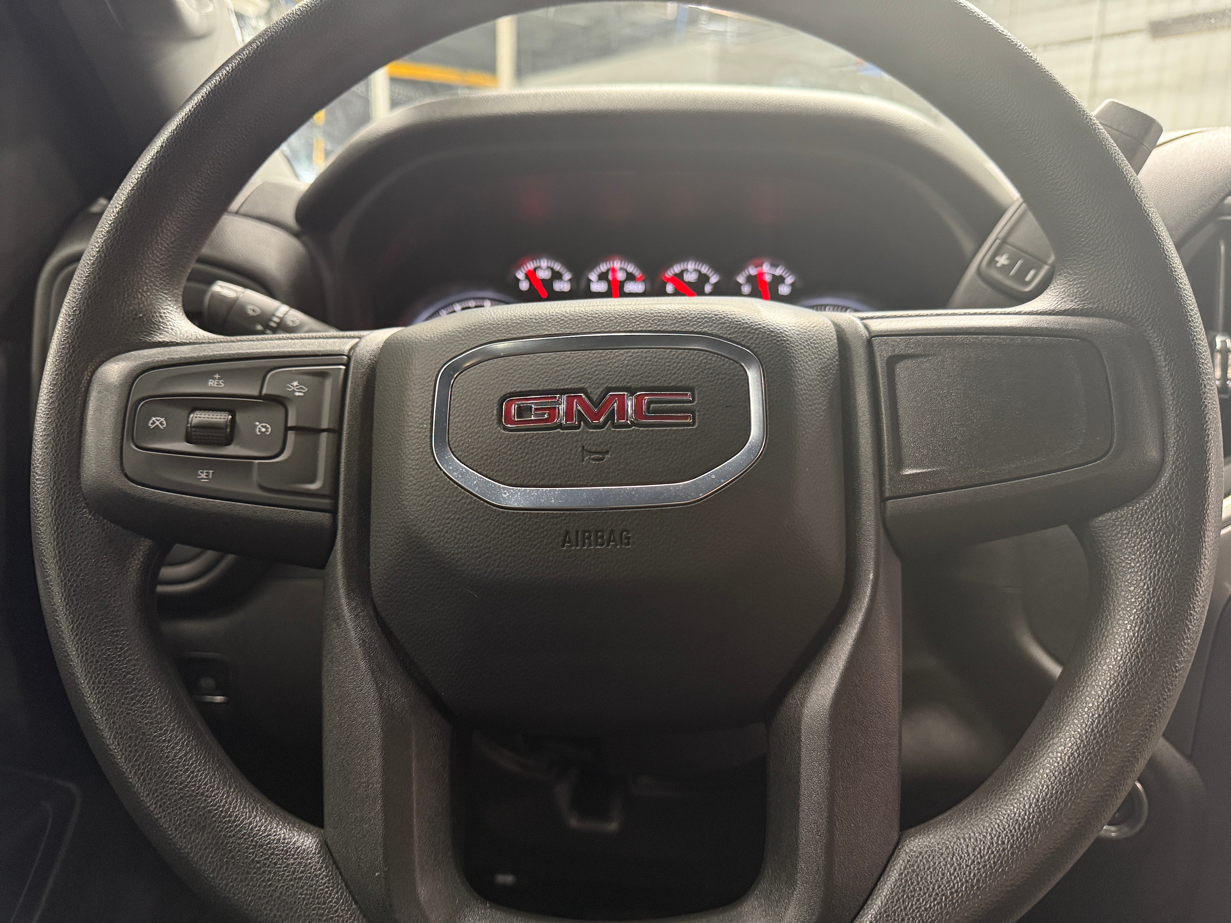 2024 GMC Sierra 1500 Pro 4